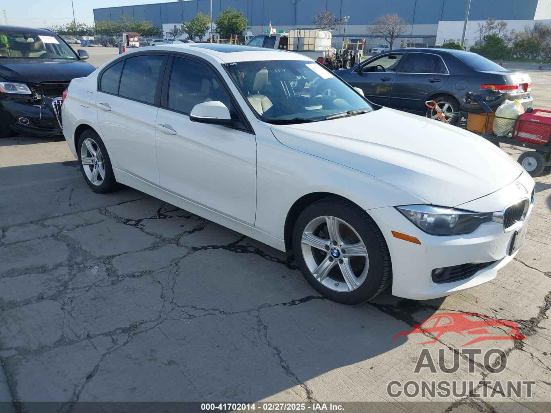 BMW 328I 2013 - WBA3B5G54DNP40324