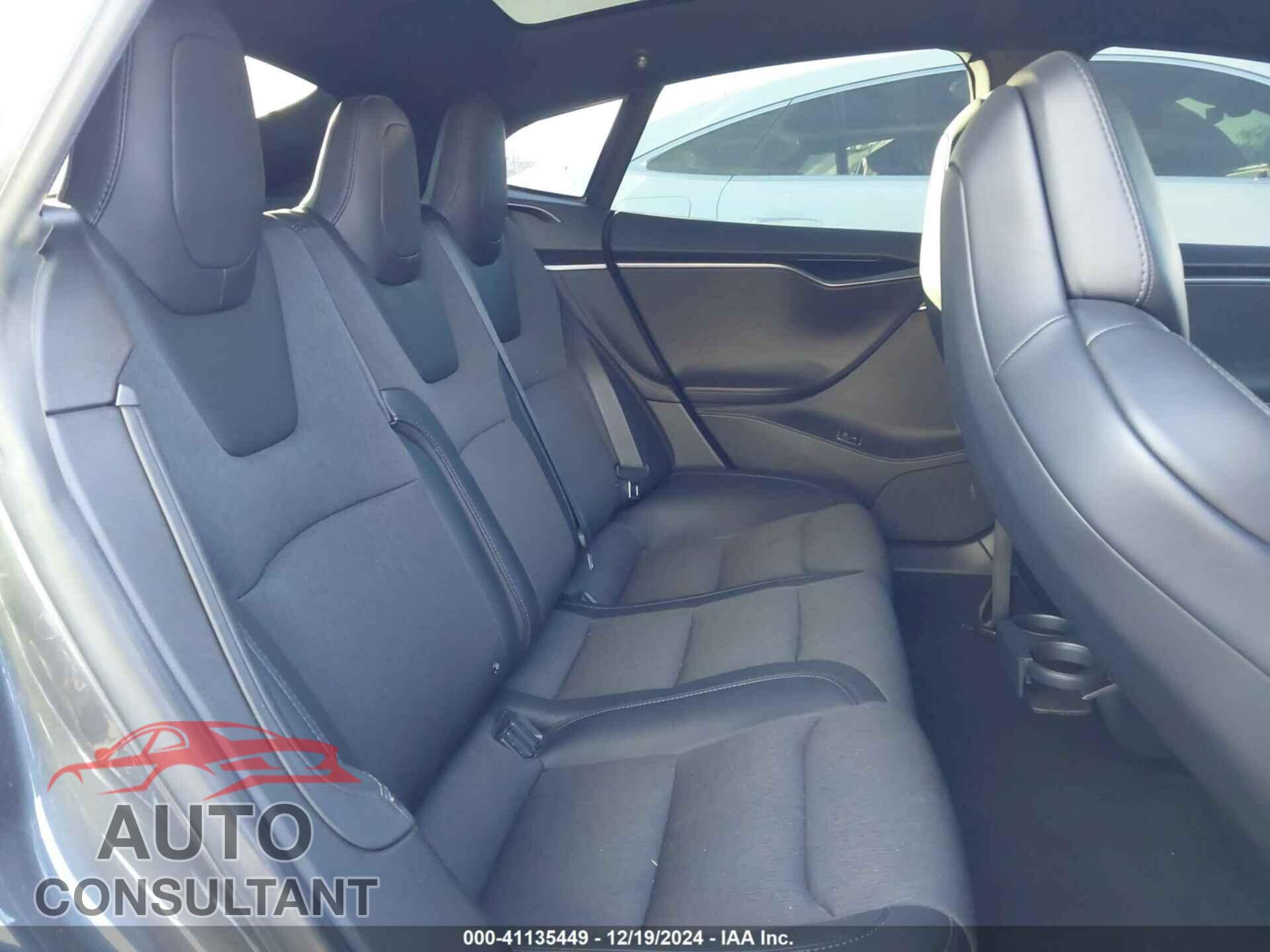 TESLA MODEL S 2018 - 5YJSA1E27JF295686