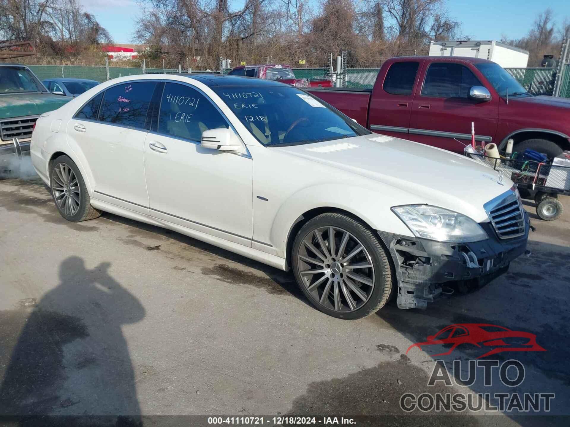 MERCEDES-BENZ S 550 2012 - WDDNG7DB0CA423638