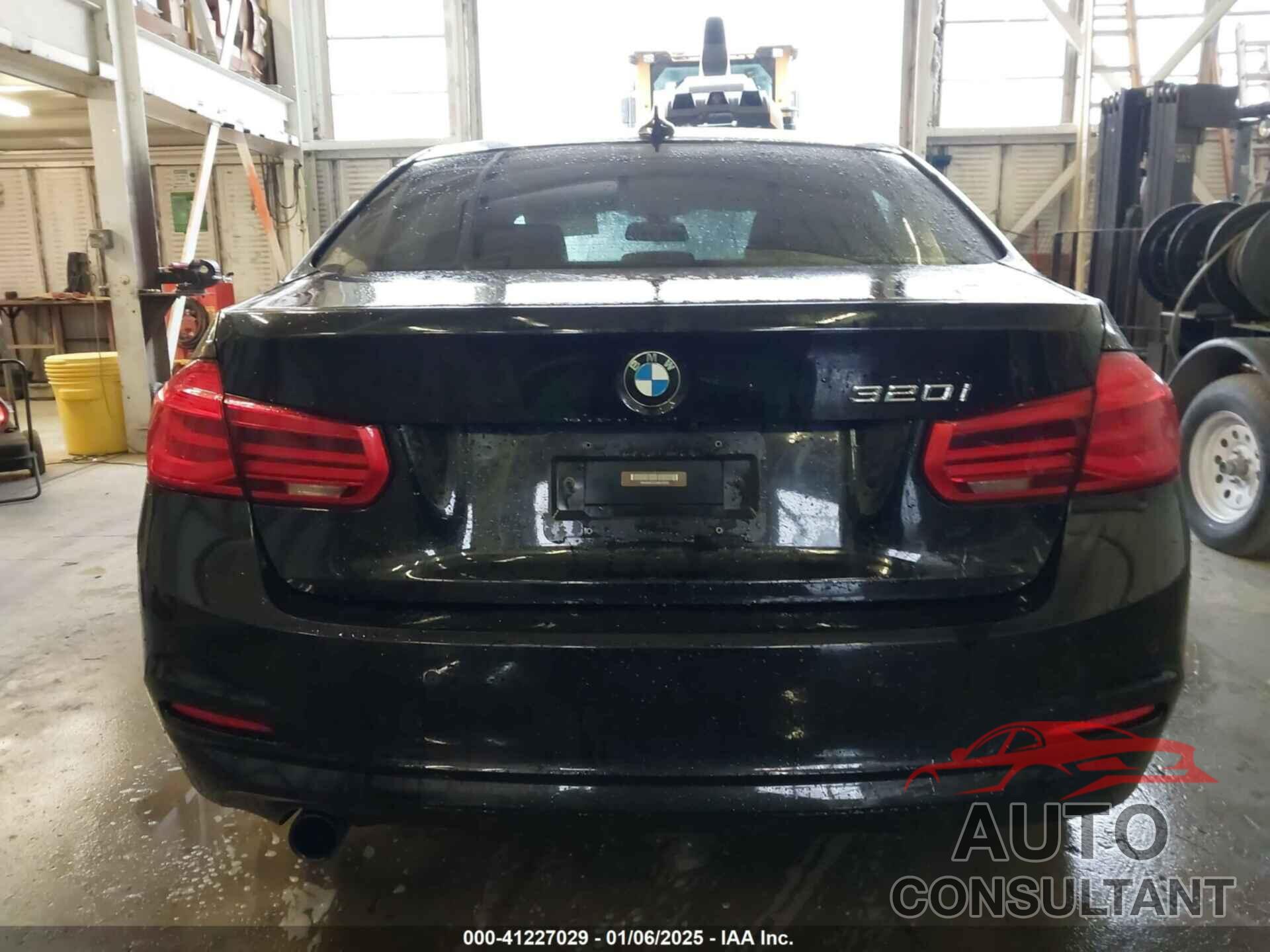 BMW 320I 2016 - WBA8A9C52GK616953