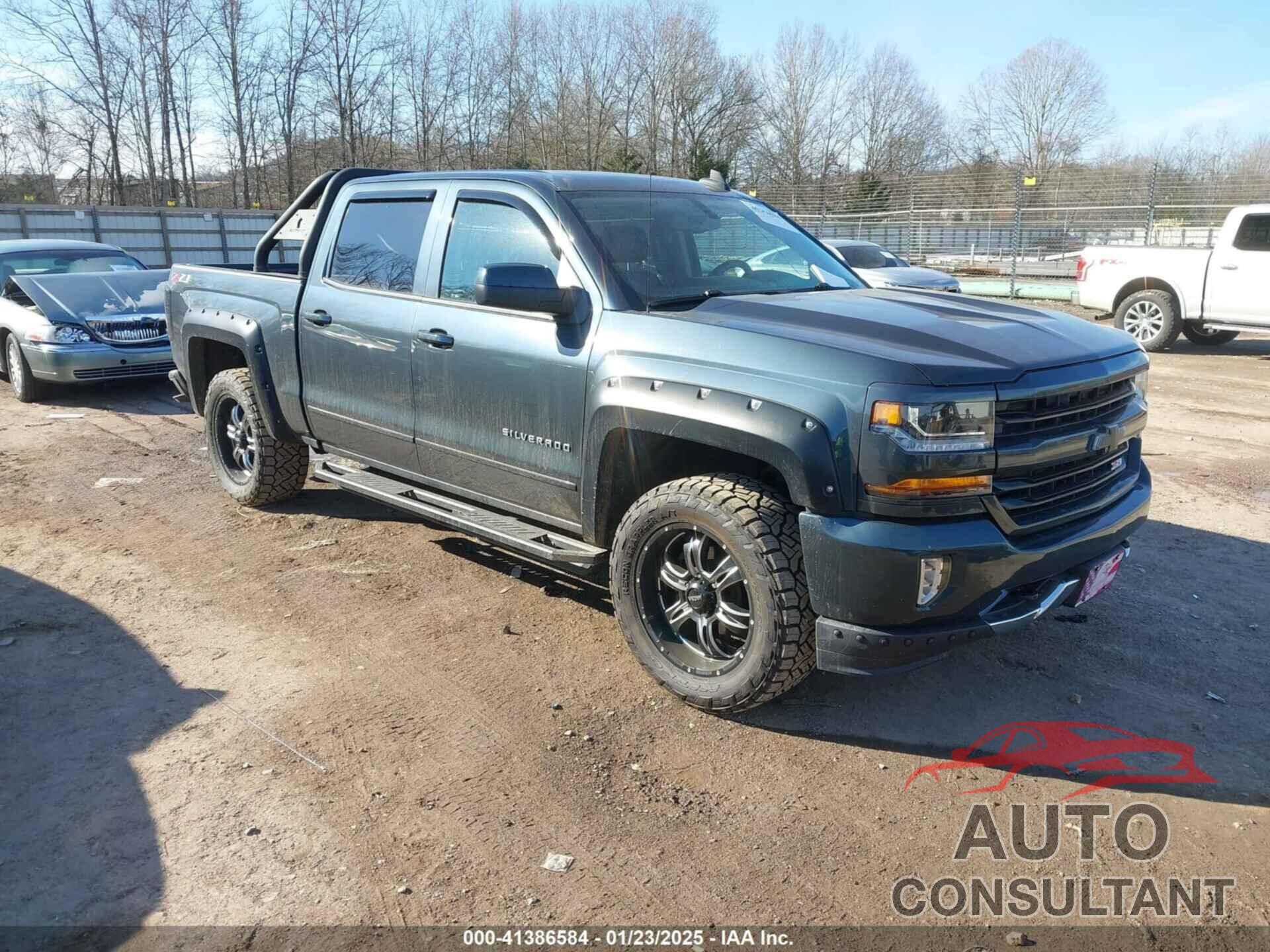 CHEVROLET SILVERADO 1500 2018 - 3GCUKREC2JG433643