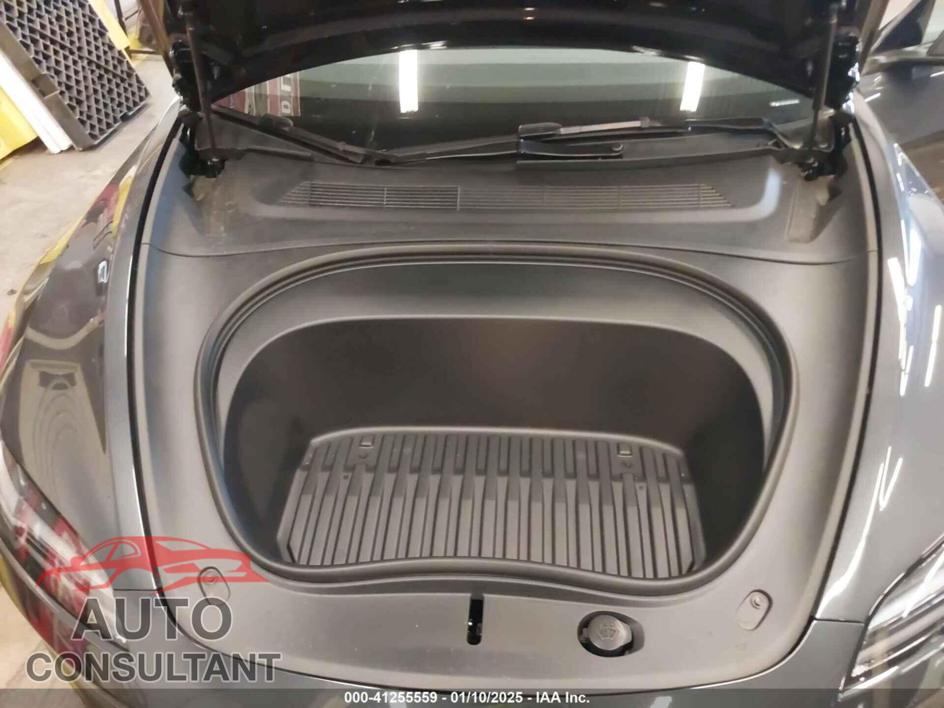TESLA MODEL 3 2024 - 5YJ3E1EA9RF835440