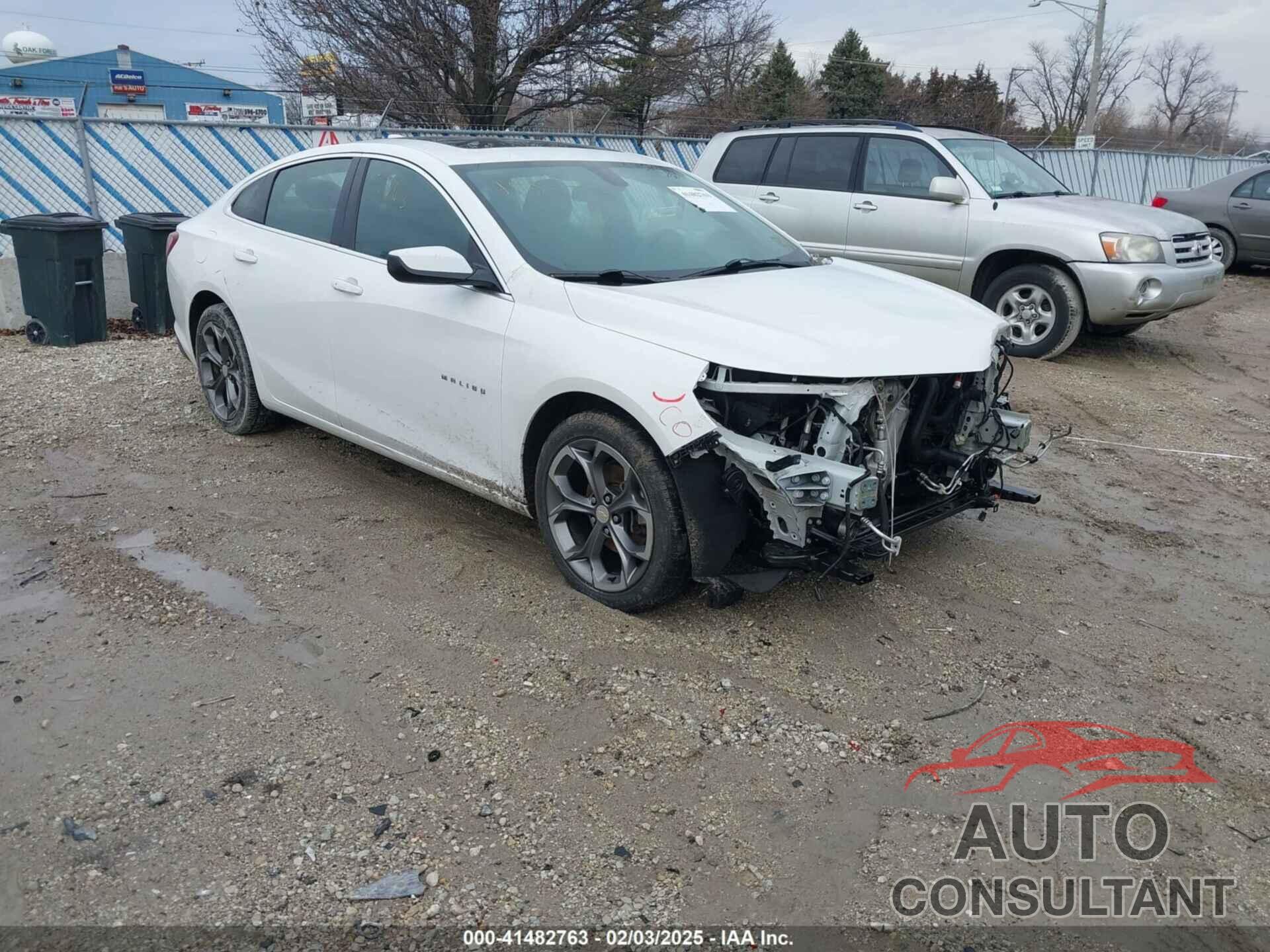 CHEVROLET MALIBU 2021 - 1G1ZD5ST5MF050954