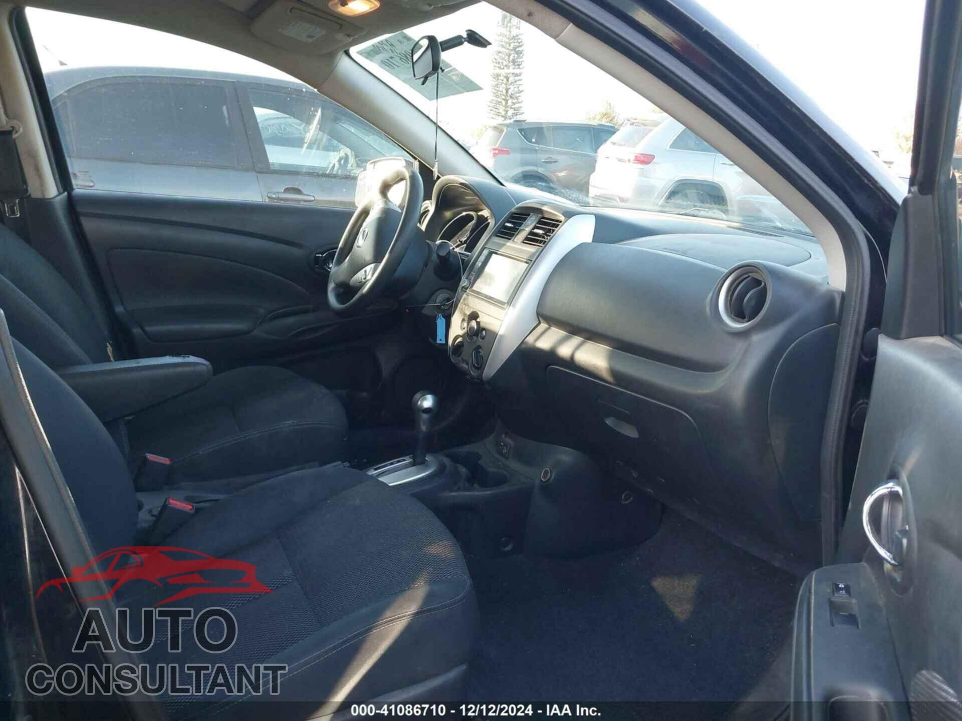 NISSAN VERSA 2019 - 3N1CN7AP3KL874936