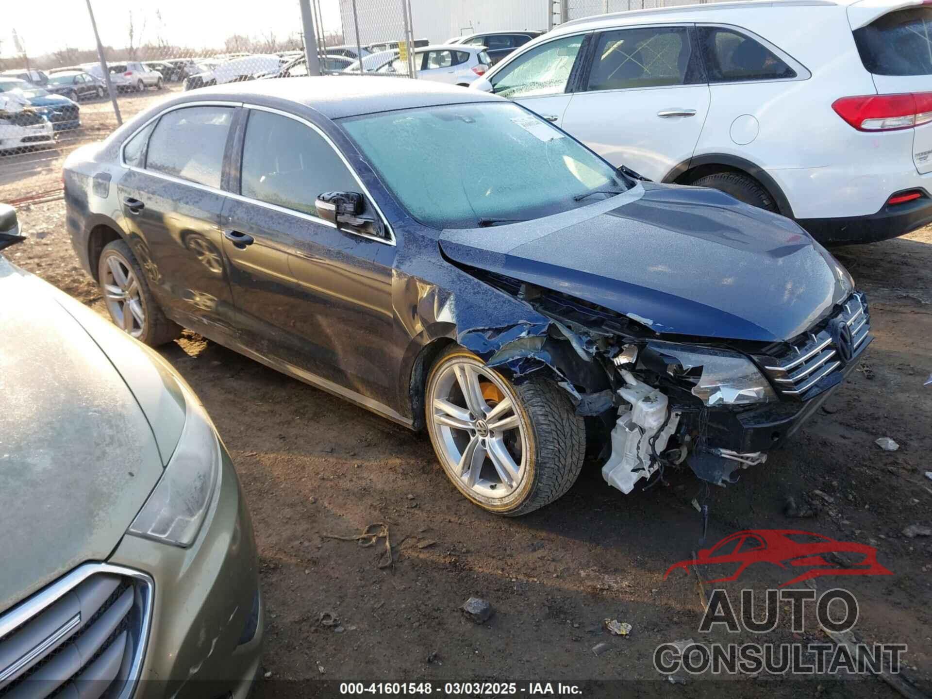 VOLKSWAGEN PASSAT 2015 - 1VWBV7A34FC021031