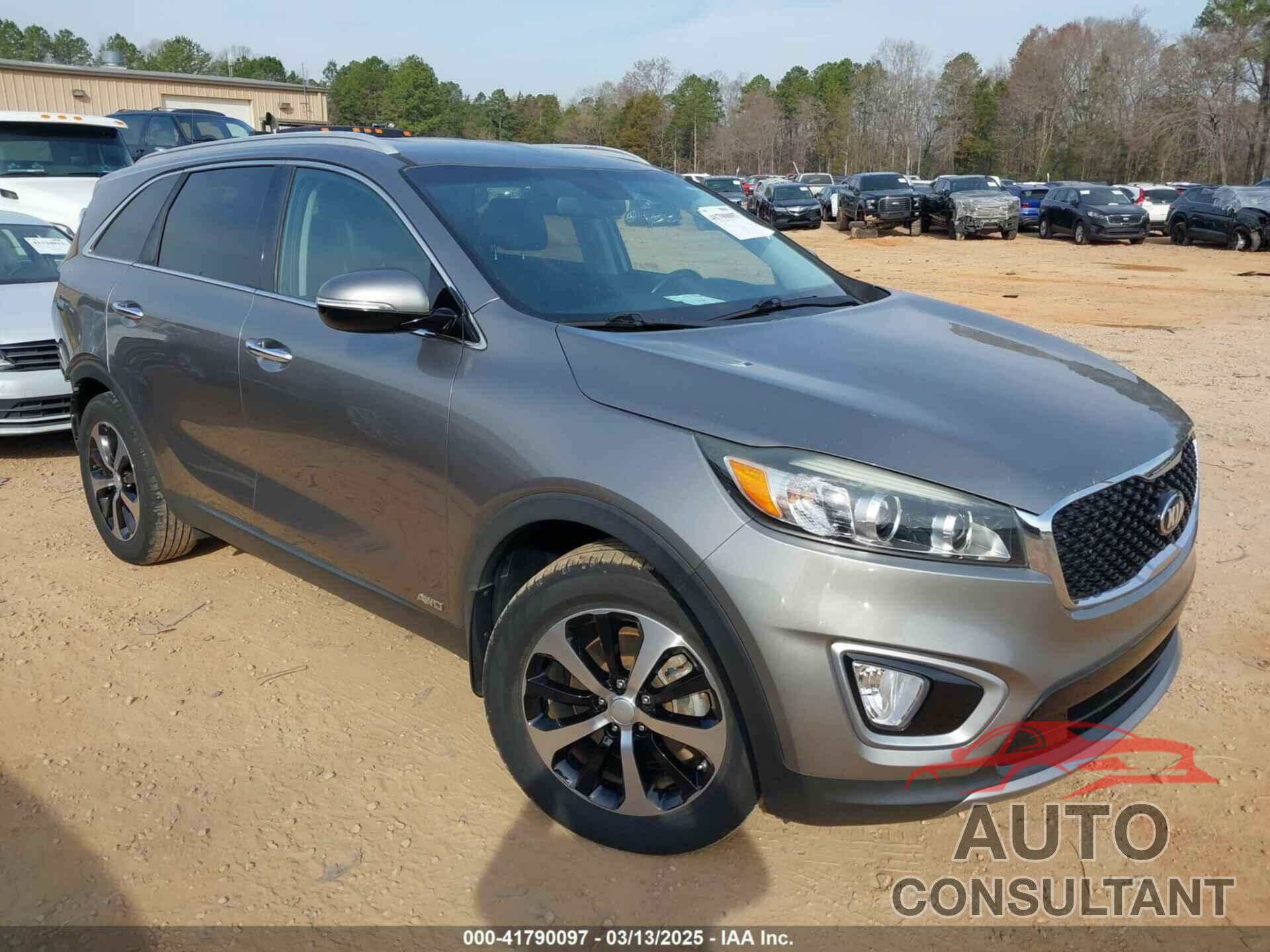 KIA SORENTO 2017 - 5XYPHDA11HG277686