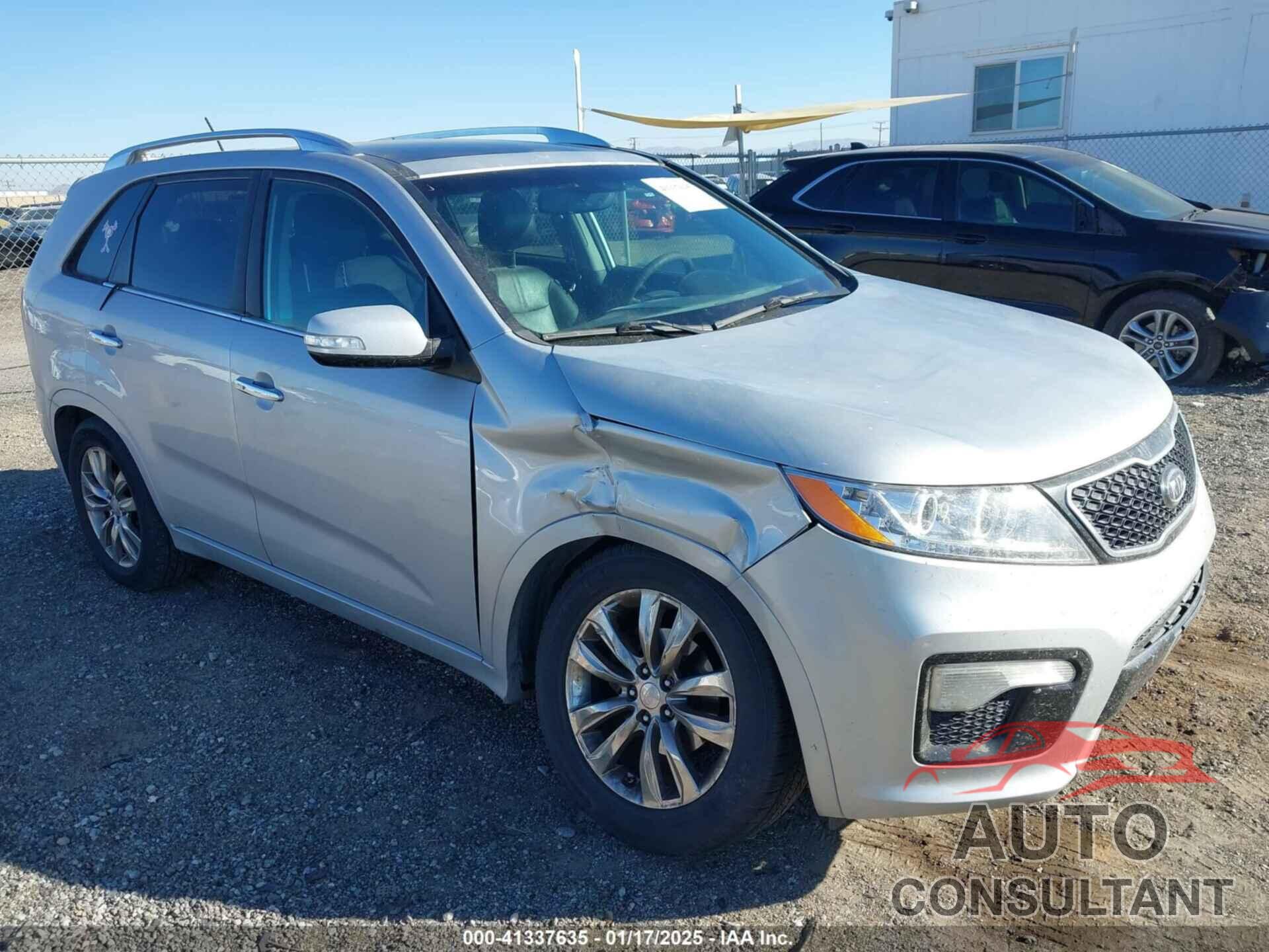 KIA SORENTO 2011 - 5XYKW4A29BG103042