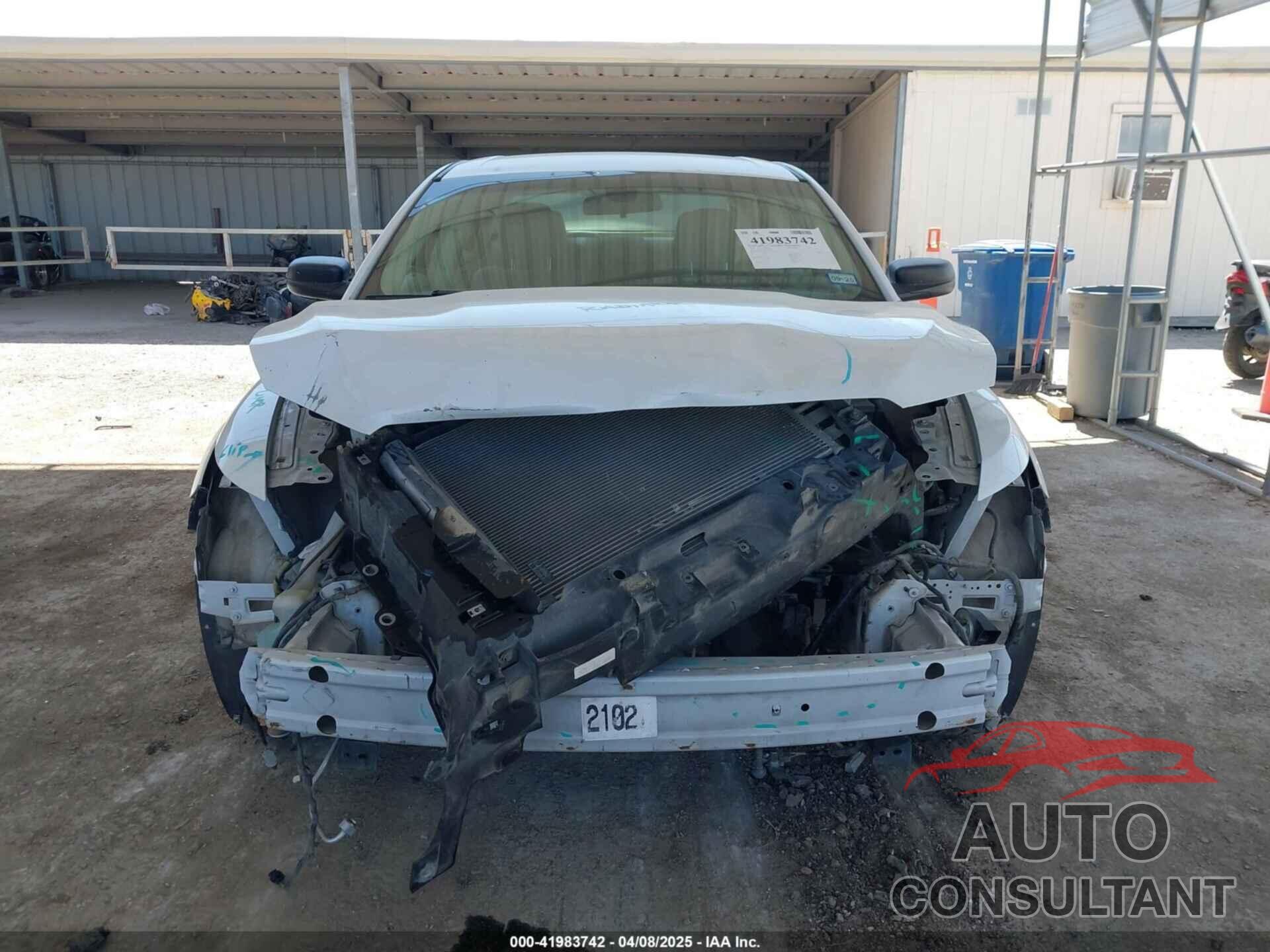 FORD TAURUS 2018 - 1FAHP2D82JG126885