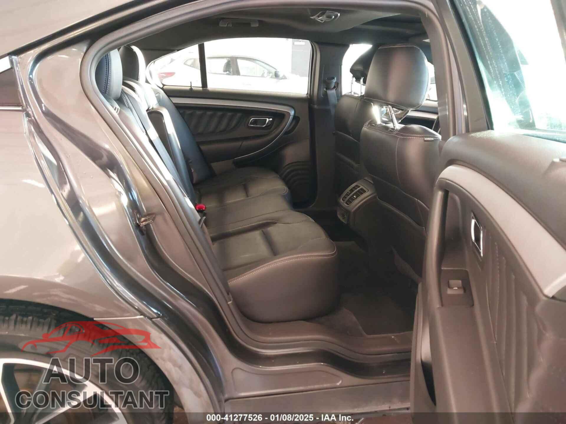 FORD TAURUS 2017 - 1FAHP2E83HG116889