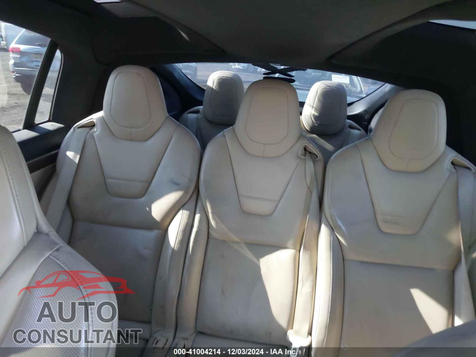 TESLA MODEL X 2016 - 5YJXCAE28GF004461