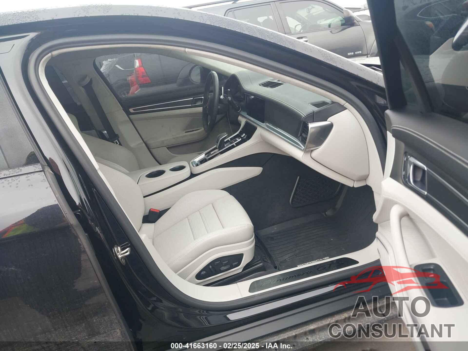 PORSCHE PANAMERA 2023 - WP0AG2A78PL135386