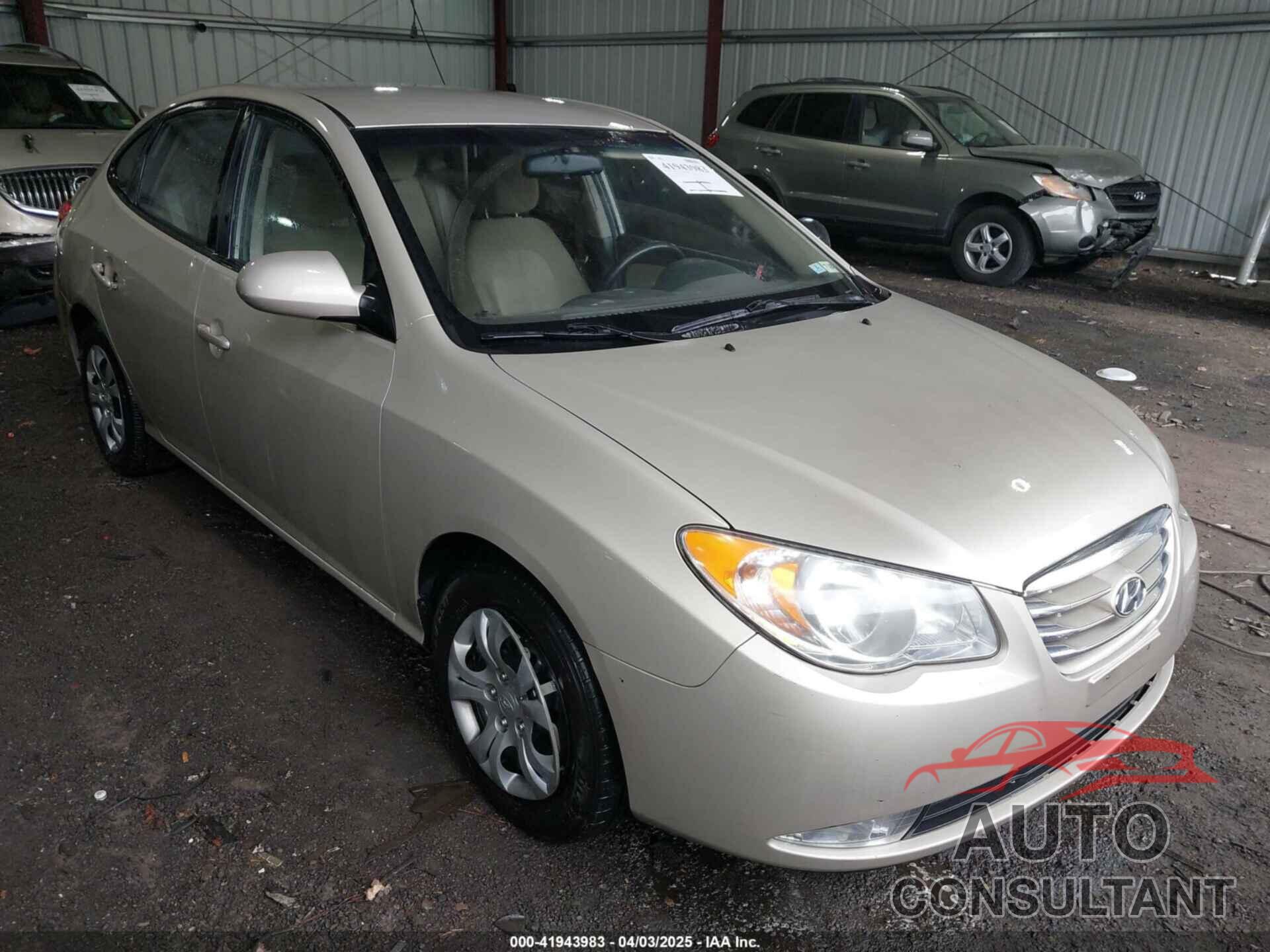 HYUNDAI ELANTRA 2010 - KMHDU4AD7AU982128