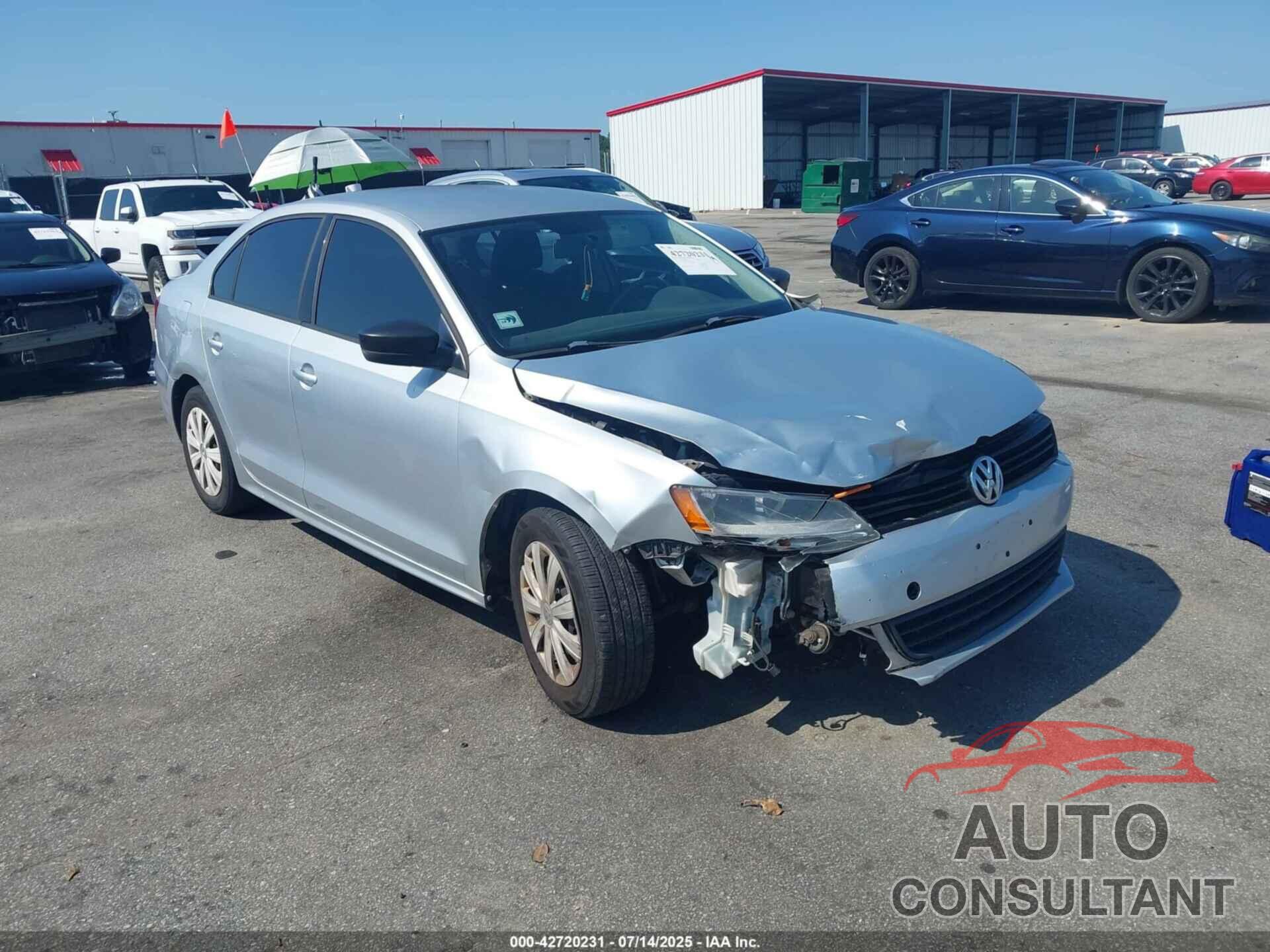 VOLKSWAGEN JETTA 2013 - 3VW1K7AJ2DM427520