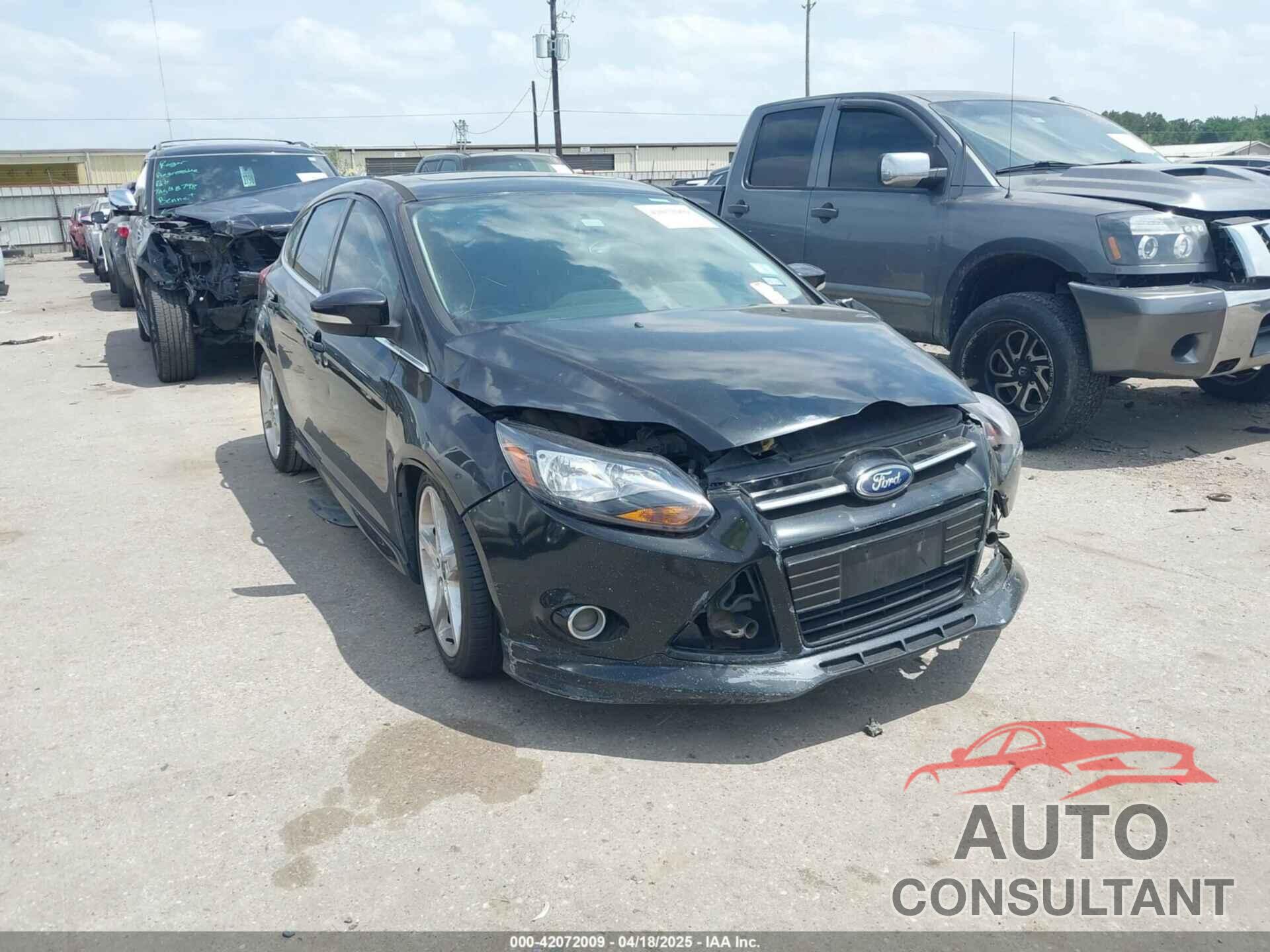 FORD FOCUS 2014 - 1FADP3N22EL117700
