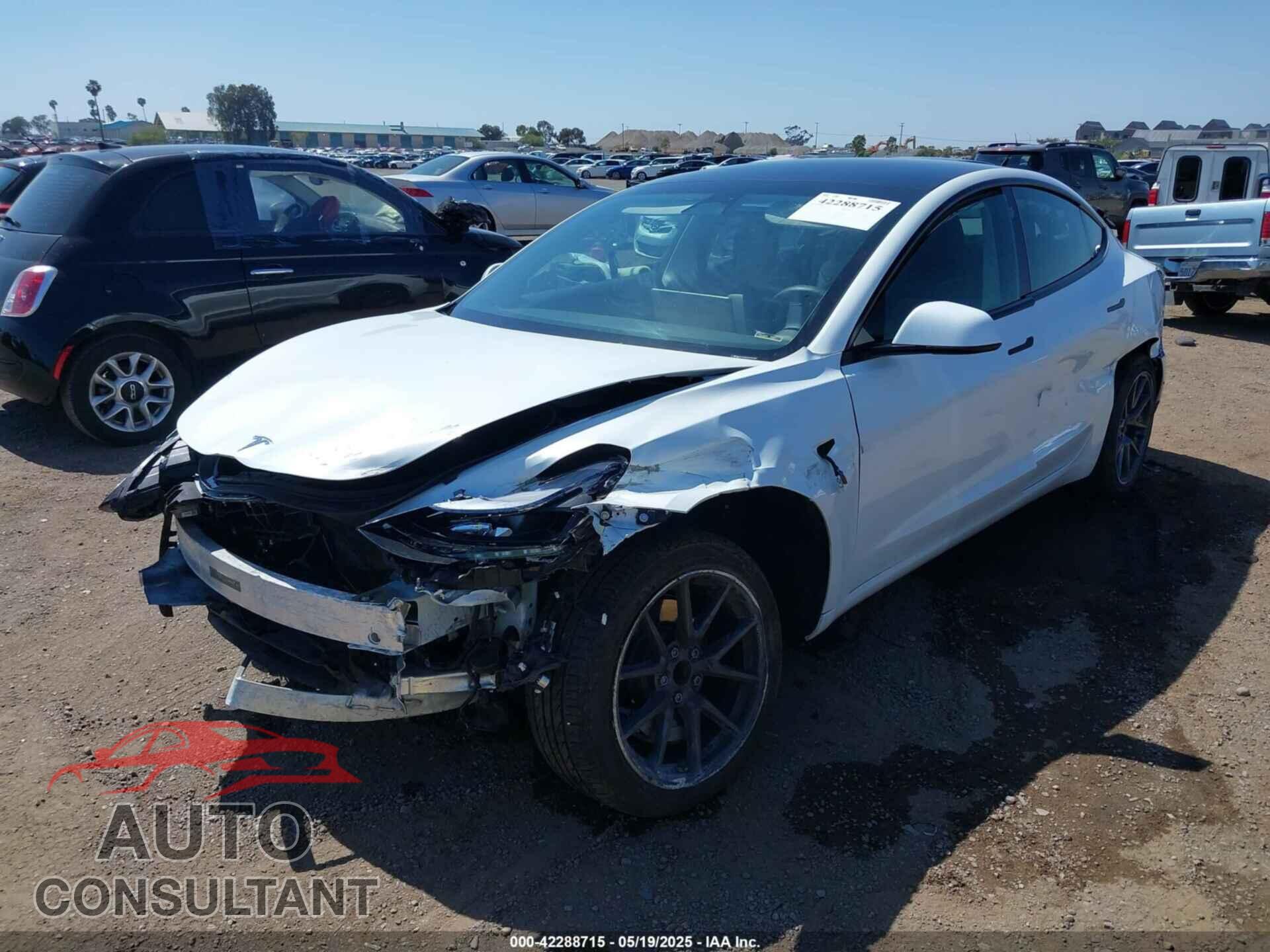TESLA MODEL 3 2023 - 5YJ3E1EA2PF571569