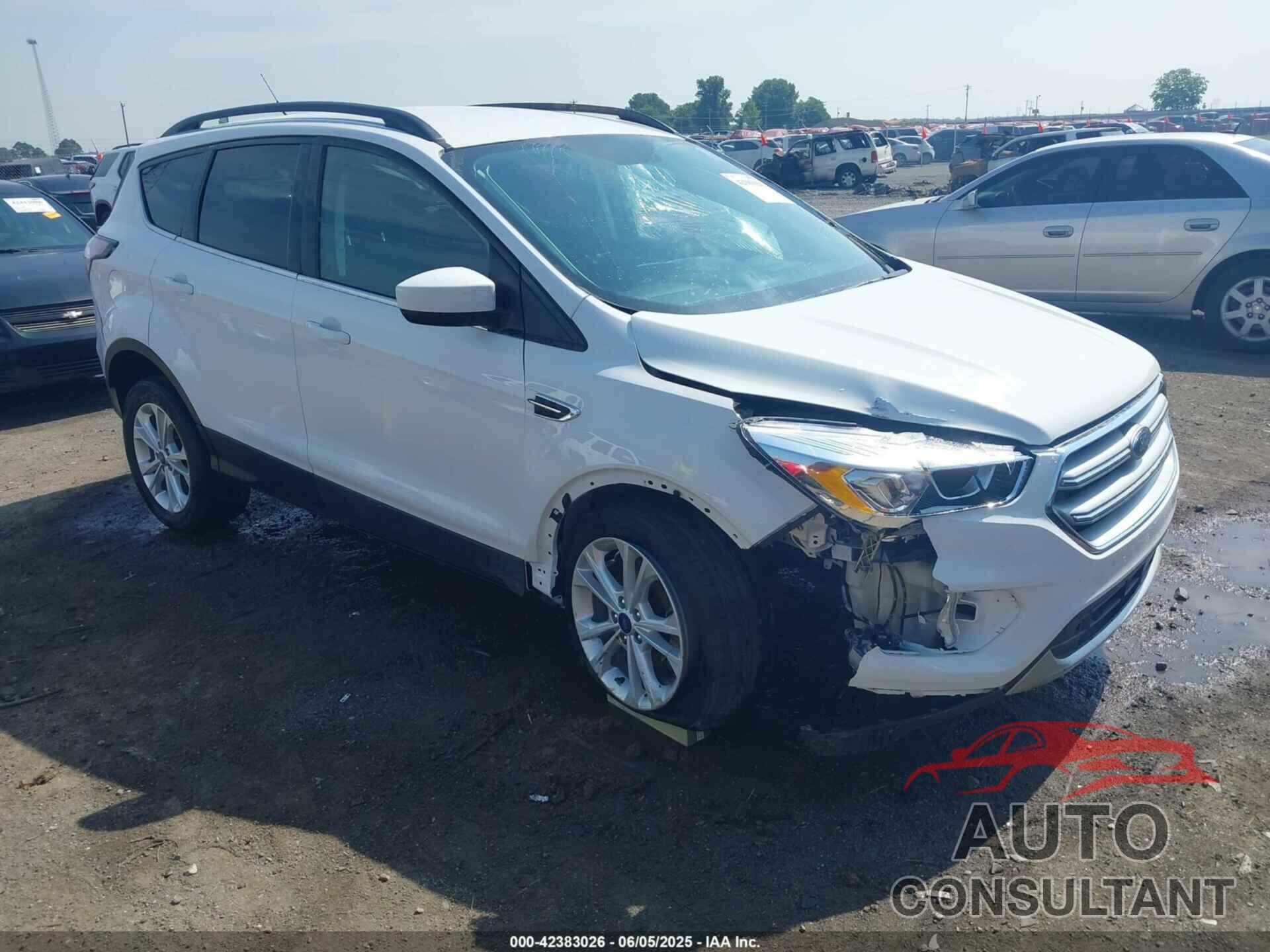 FORD ESCAPE 2017 - 1FMCU0GD3HUD83040