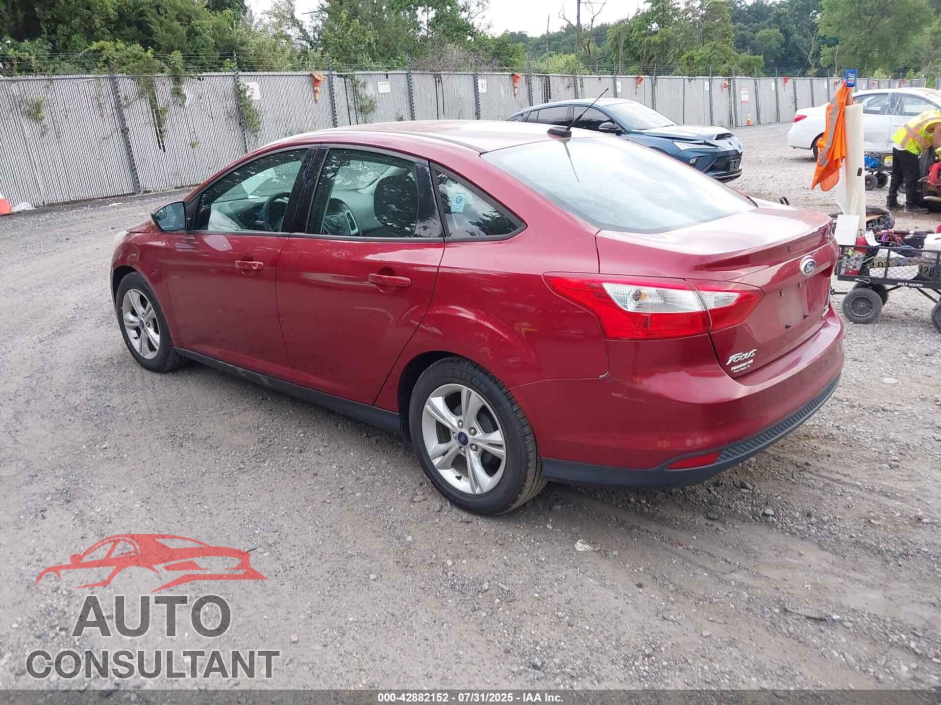 FORD FOCUS 2014 - 1FADP3F2XEL369080