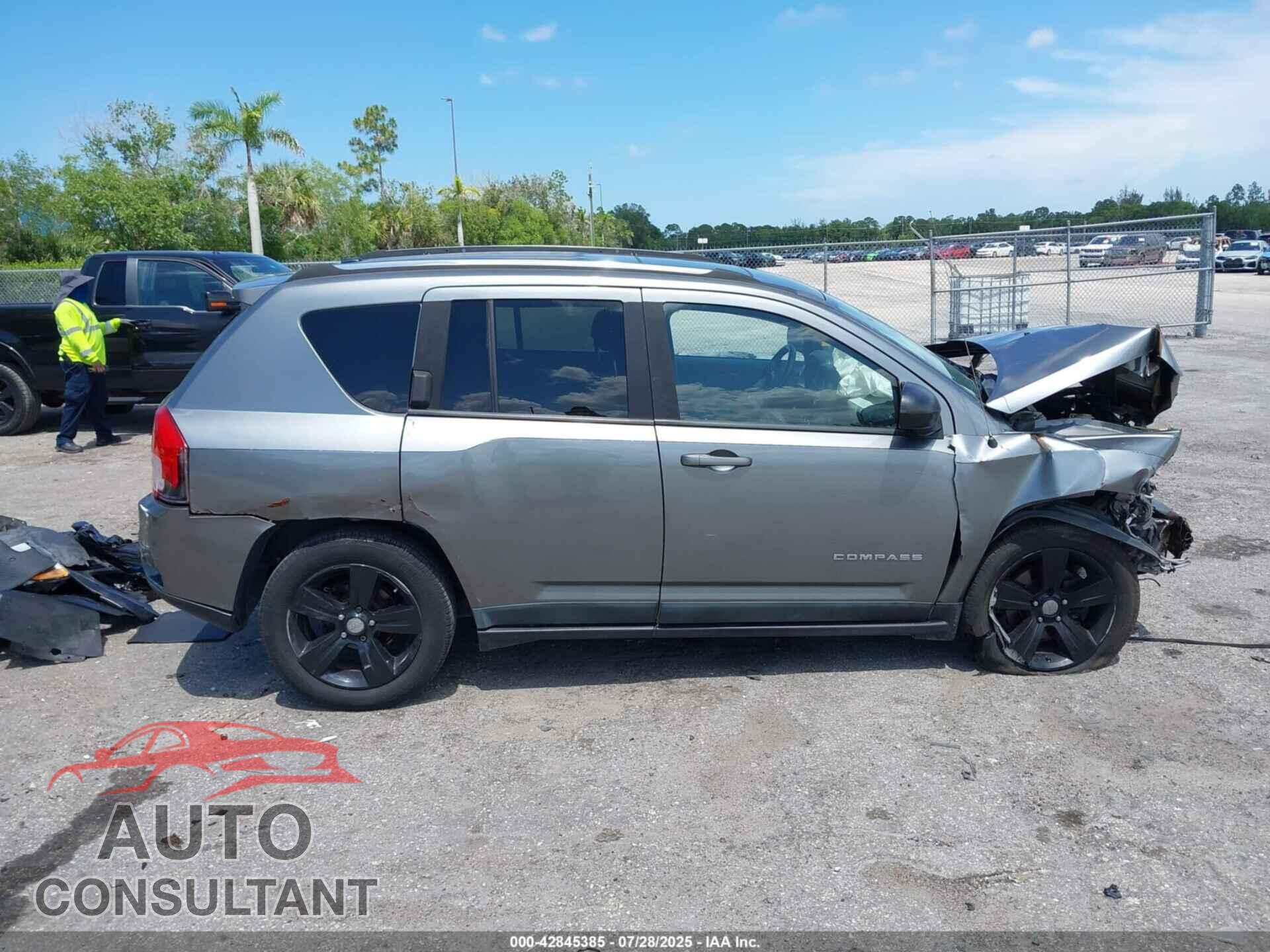 JEEP COMPASS 2011 - 1J4NF1FB5BD282970