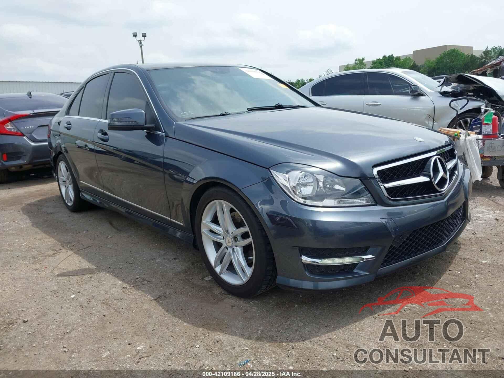 MERCEDES-BENZ C 250 2013 - WDDGF4HB5DA781713