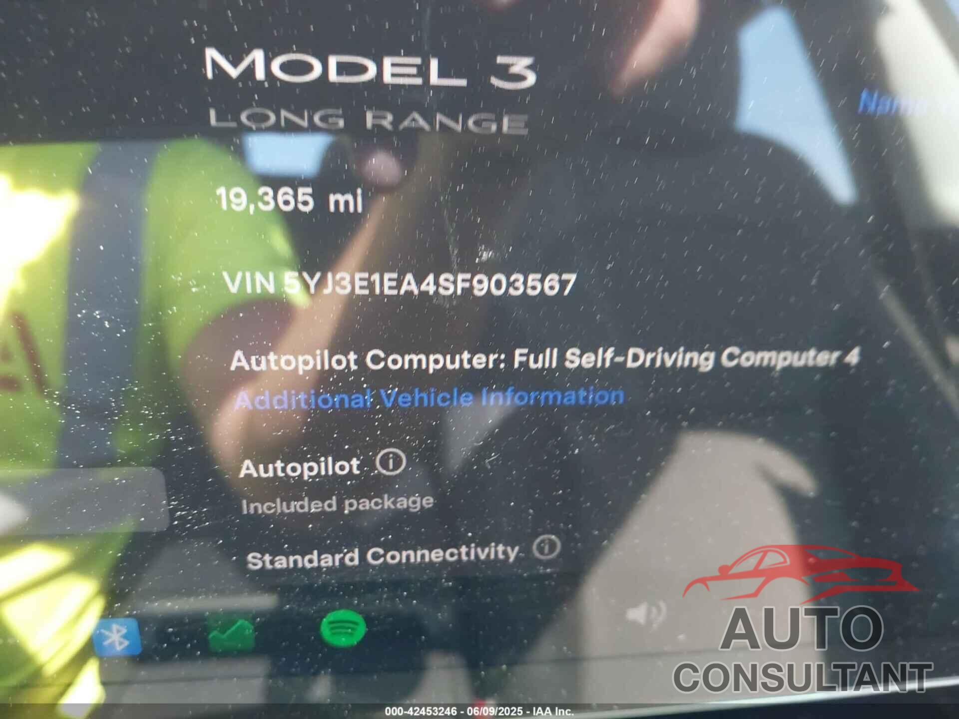 TESLA MODEL 3 2025 - 5YJ3E1EA4SF903567