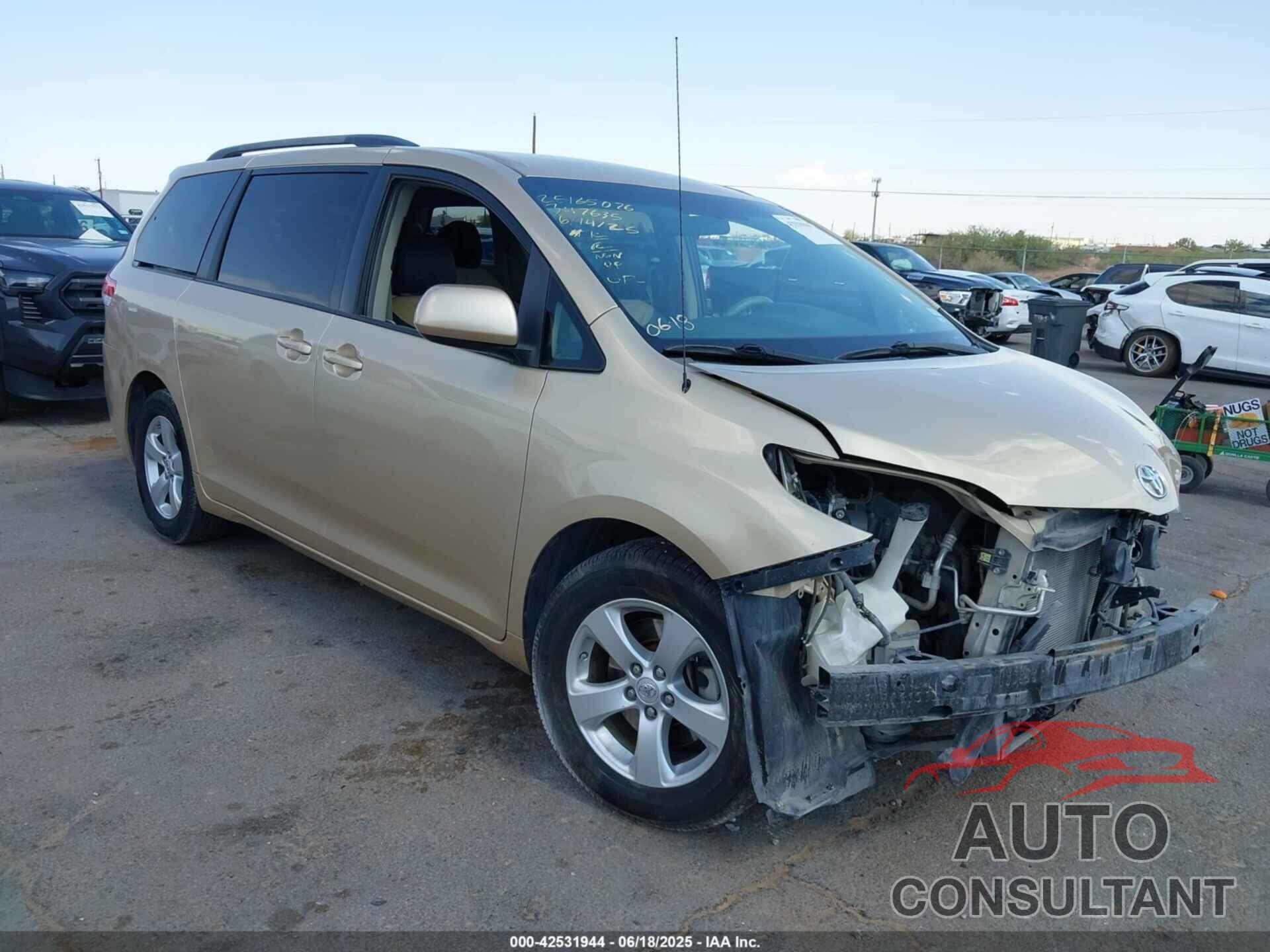 TOYOTA SIENNA 2013 - 5TDKK3DC2DS285764