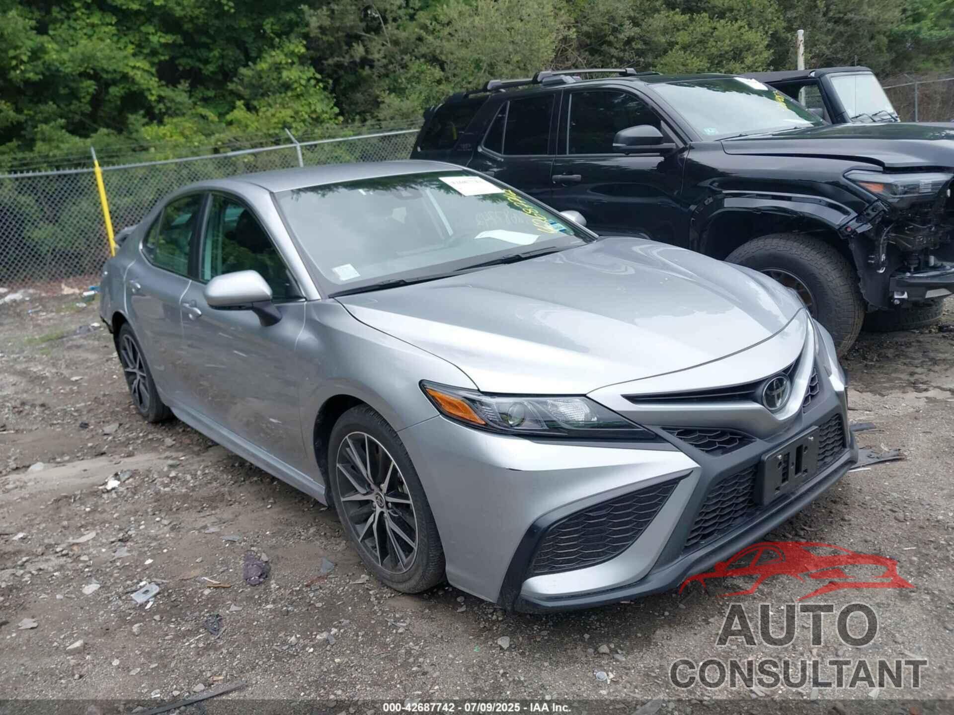 TOYOTA CAMRY 2024 - 4T1G11AK5RU897058