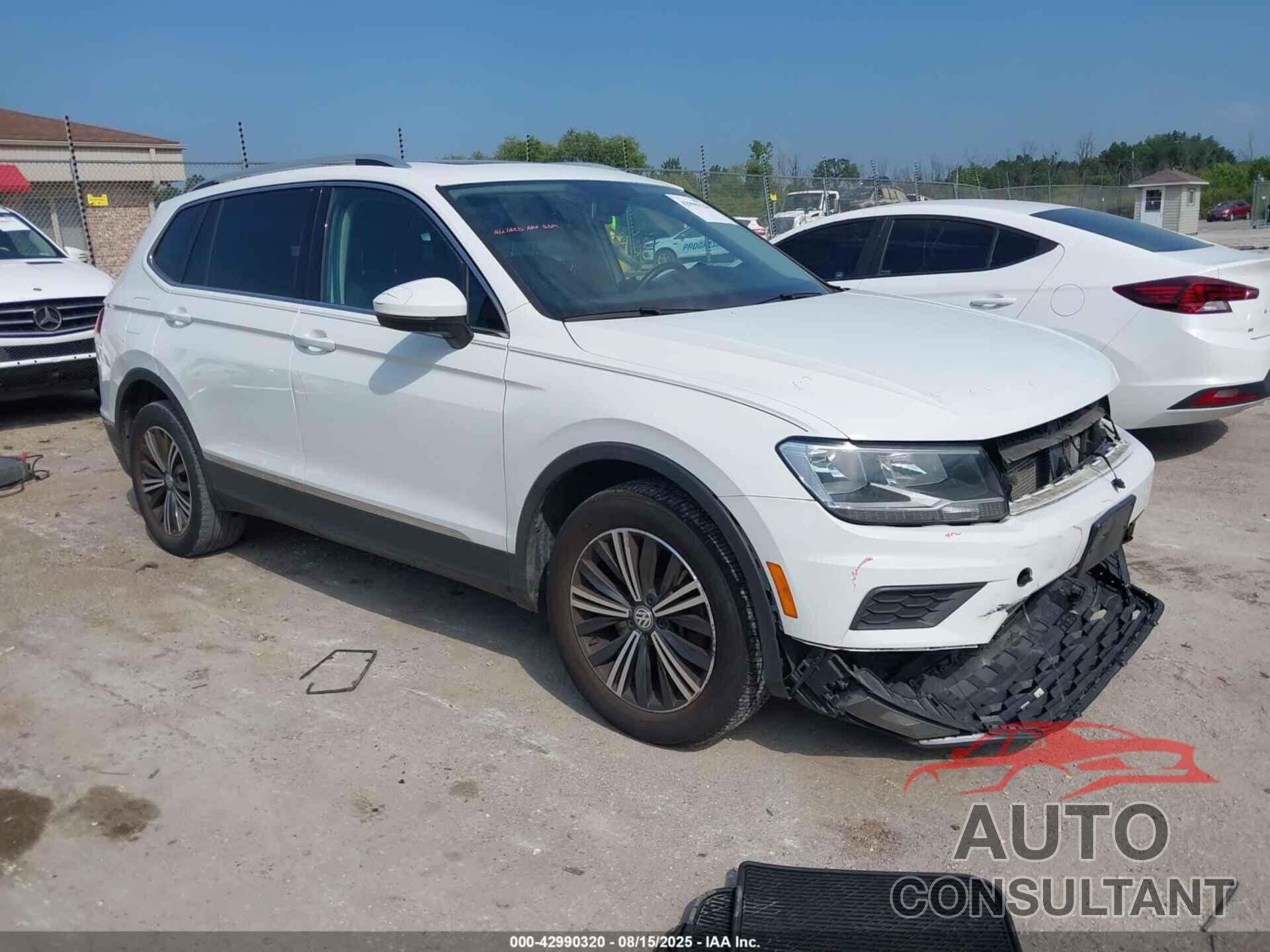 VOLKSWAGEN TIGUAN 2018 - 3VV2B7AX3JM022906