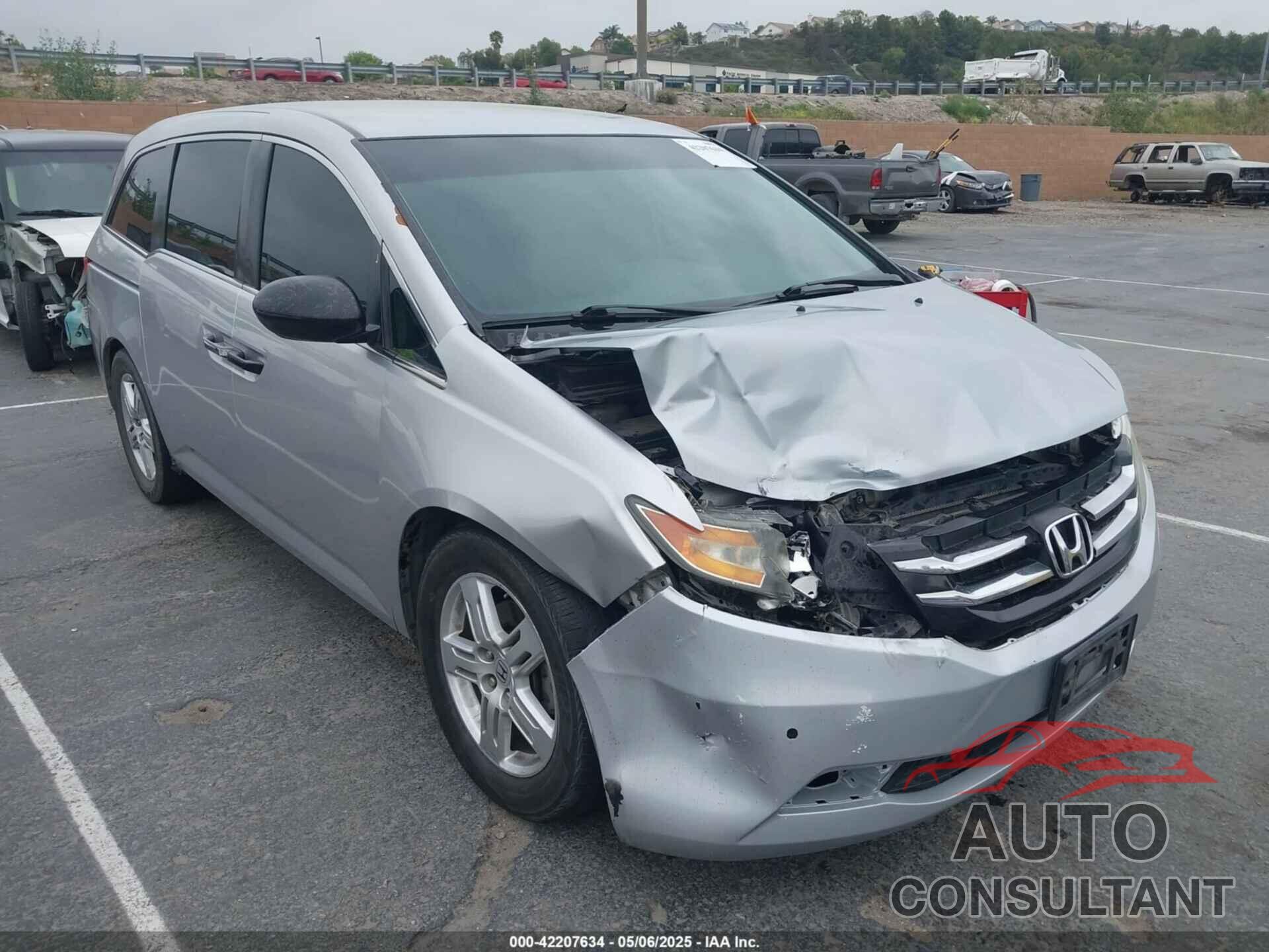 HONDA ODYSSEY 2014 - 5FNRL5H28EB064426