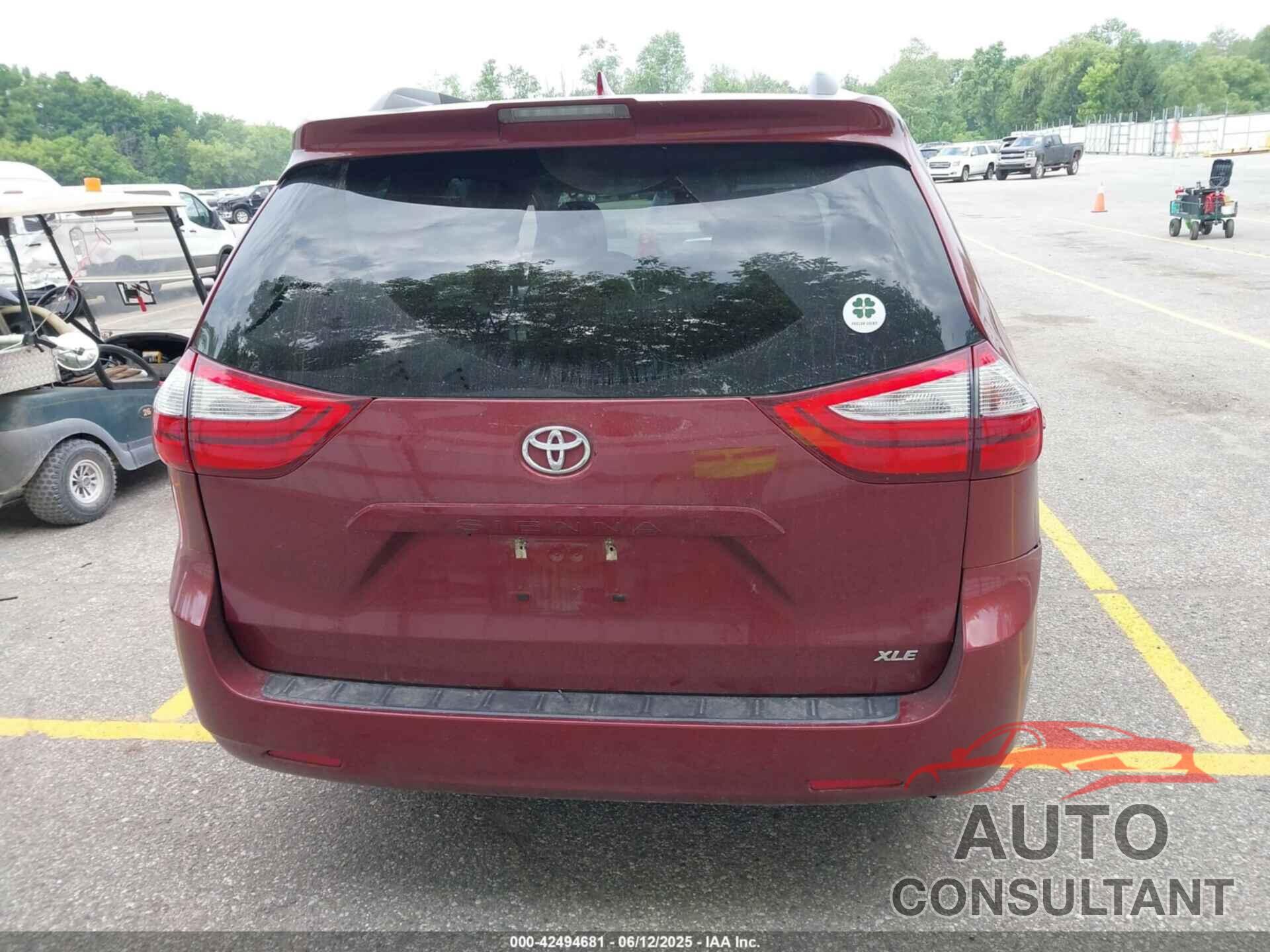TOYOTA SIENNA 2019 - 5TDYZ3DC6KS996645