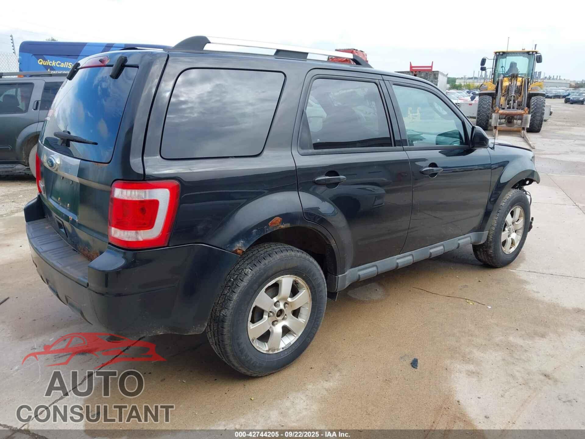 FORD ESCAPE 2011 - 1FMCU9E76BKA57320