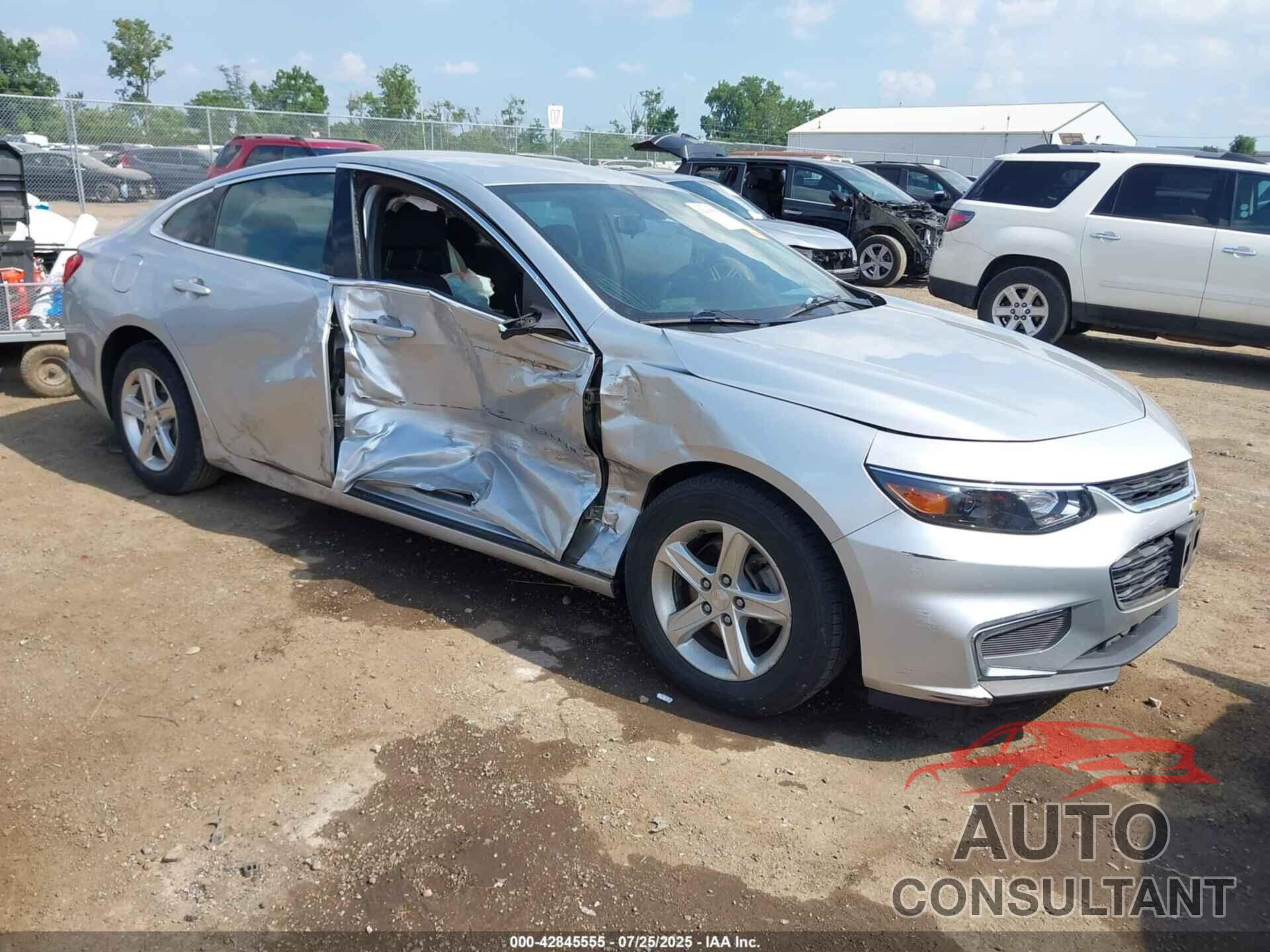CHEVROLET MALIBU 2018 - 1G1ZB5ST5JF293486