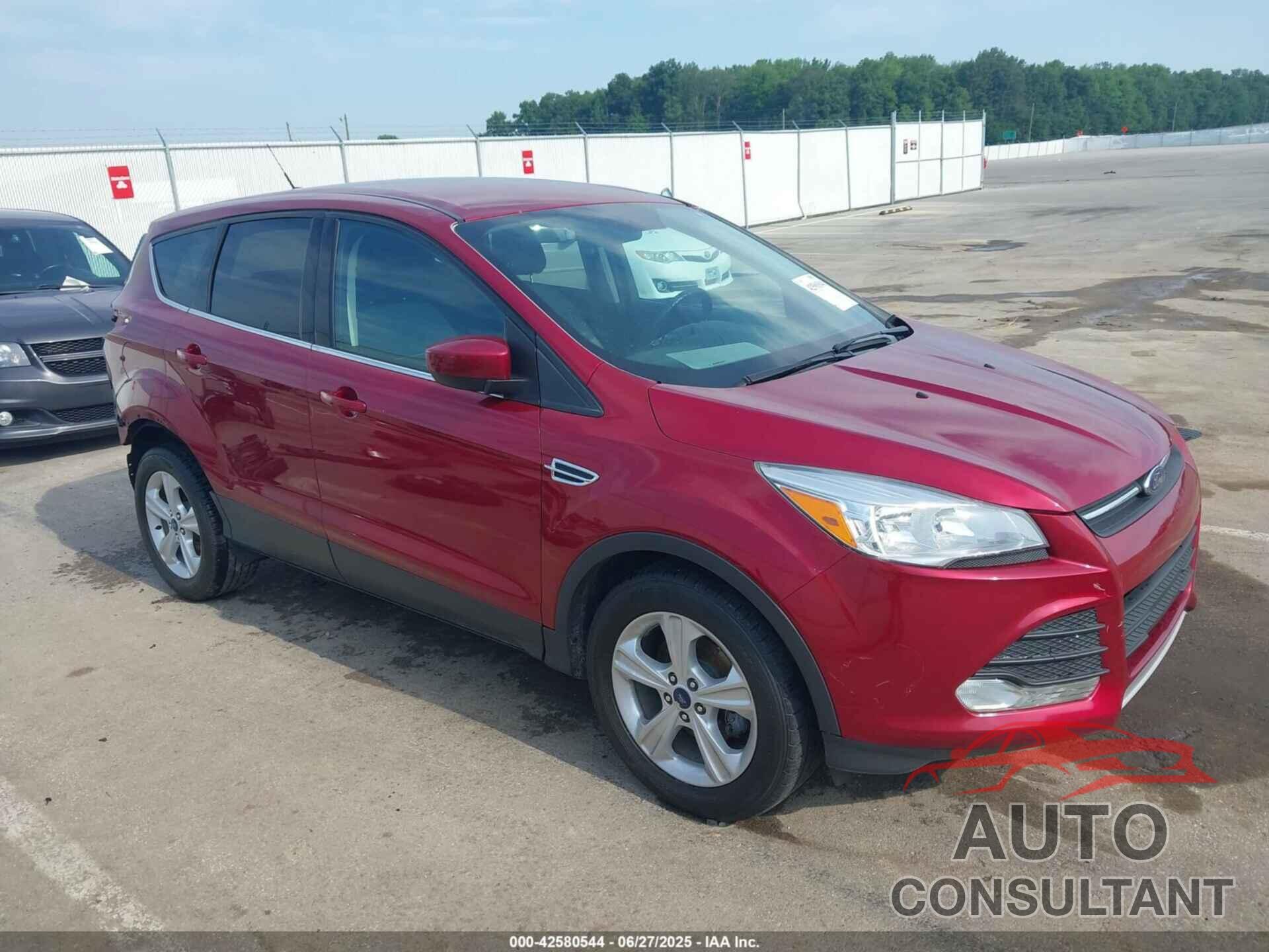 FORD ESCAPE 2015 - 1FMCU0G70FUC34057