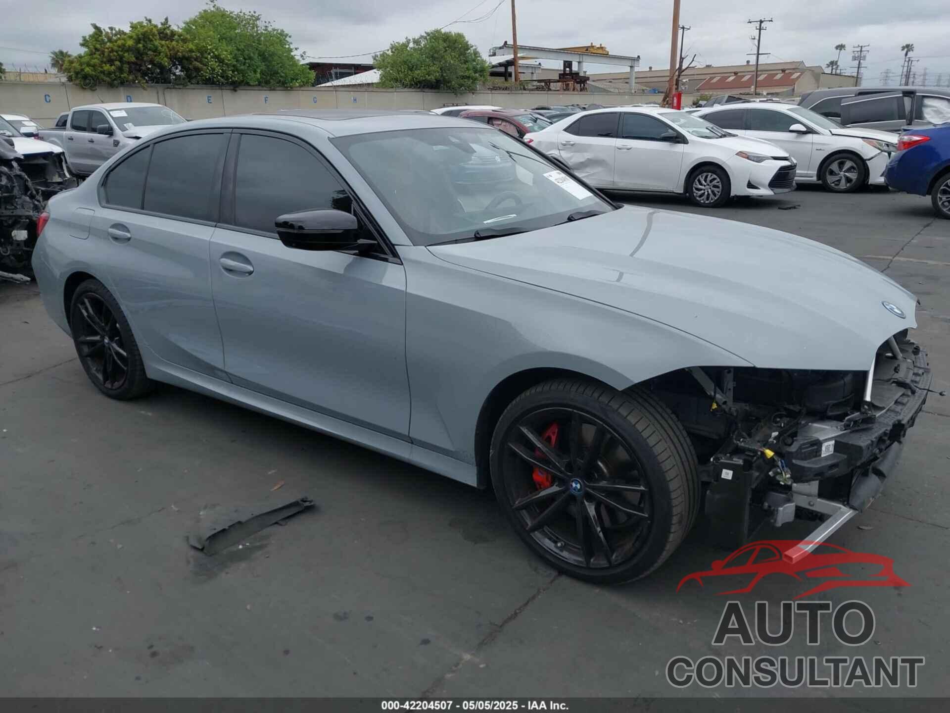BMW 3 SERIES 2024 - 3MW39FF06R8E82471