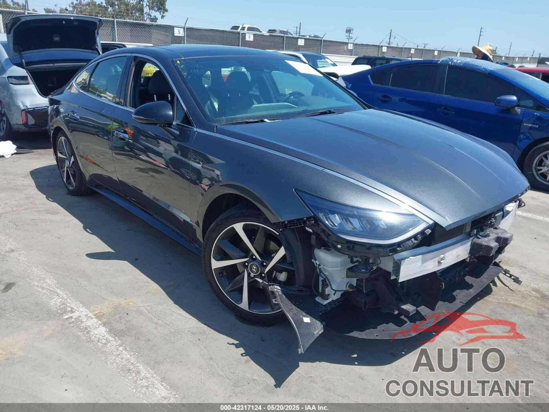 HYUNDAI SONATA 2022 - KMHL44J28NA235994