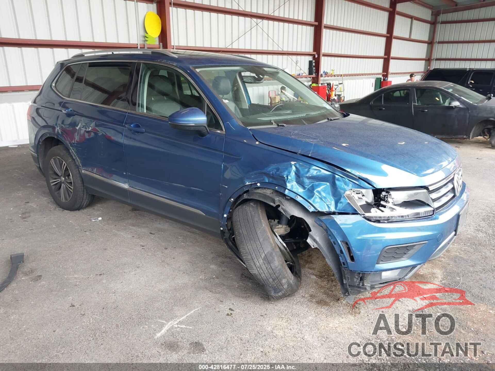 VOLKSWAGEN TIGUAN 2018 - 3VV2B7AX5JM096411