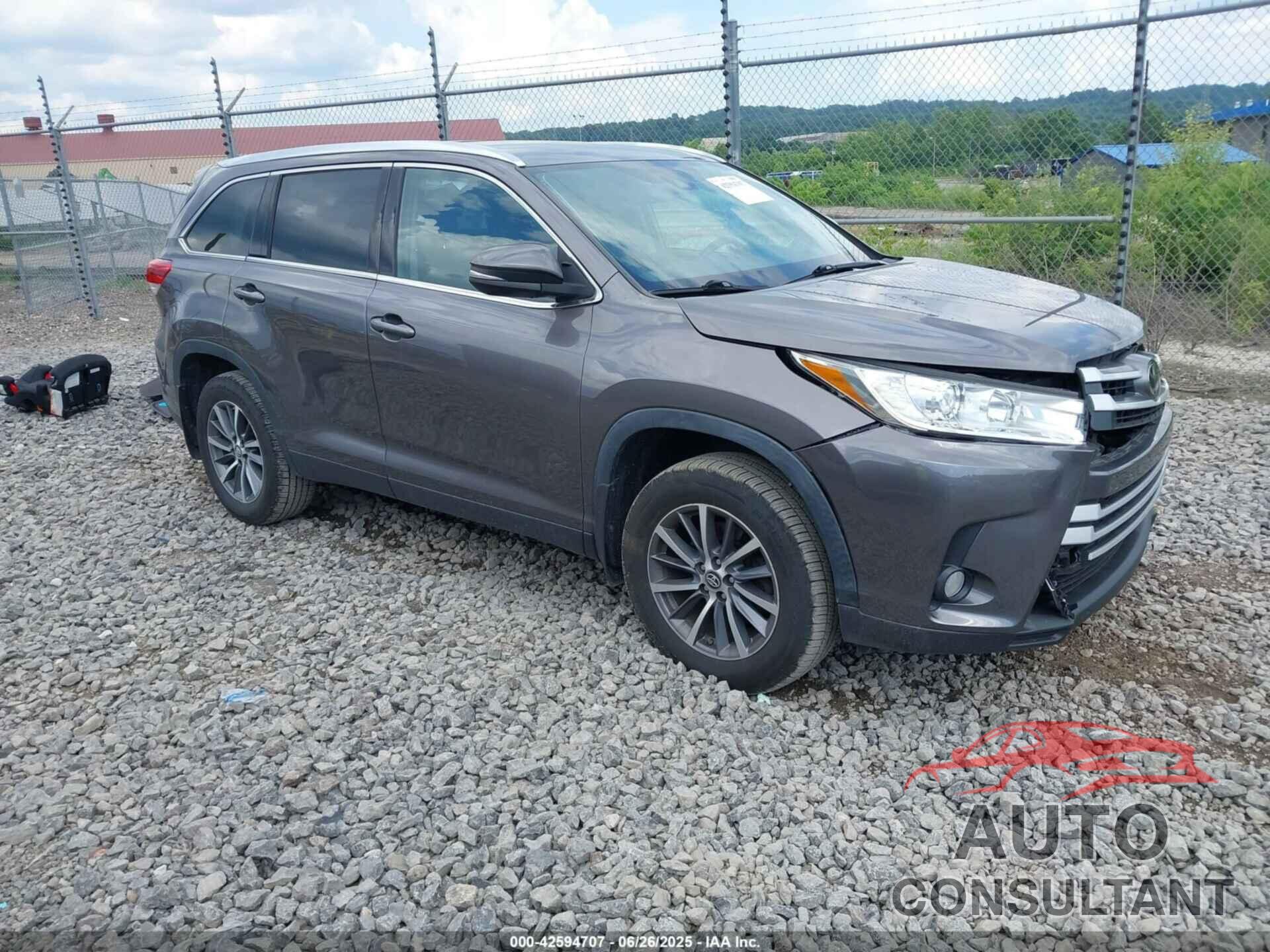 TOYOTA HIGHLANDER 2019 - 5TDJZRFH6KS616698
