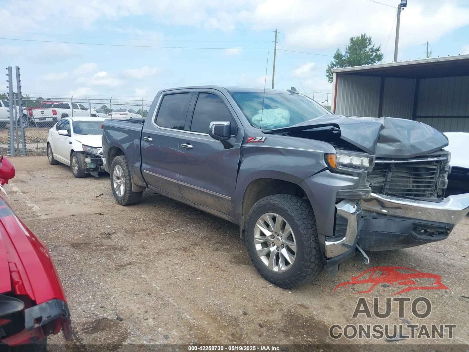 CHEVROLET SILVERADO 1500 2021 - 3GCUYGED2MG120222
