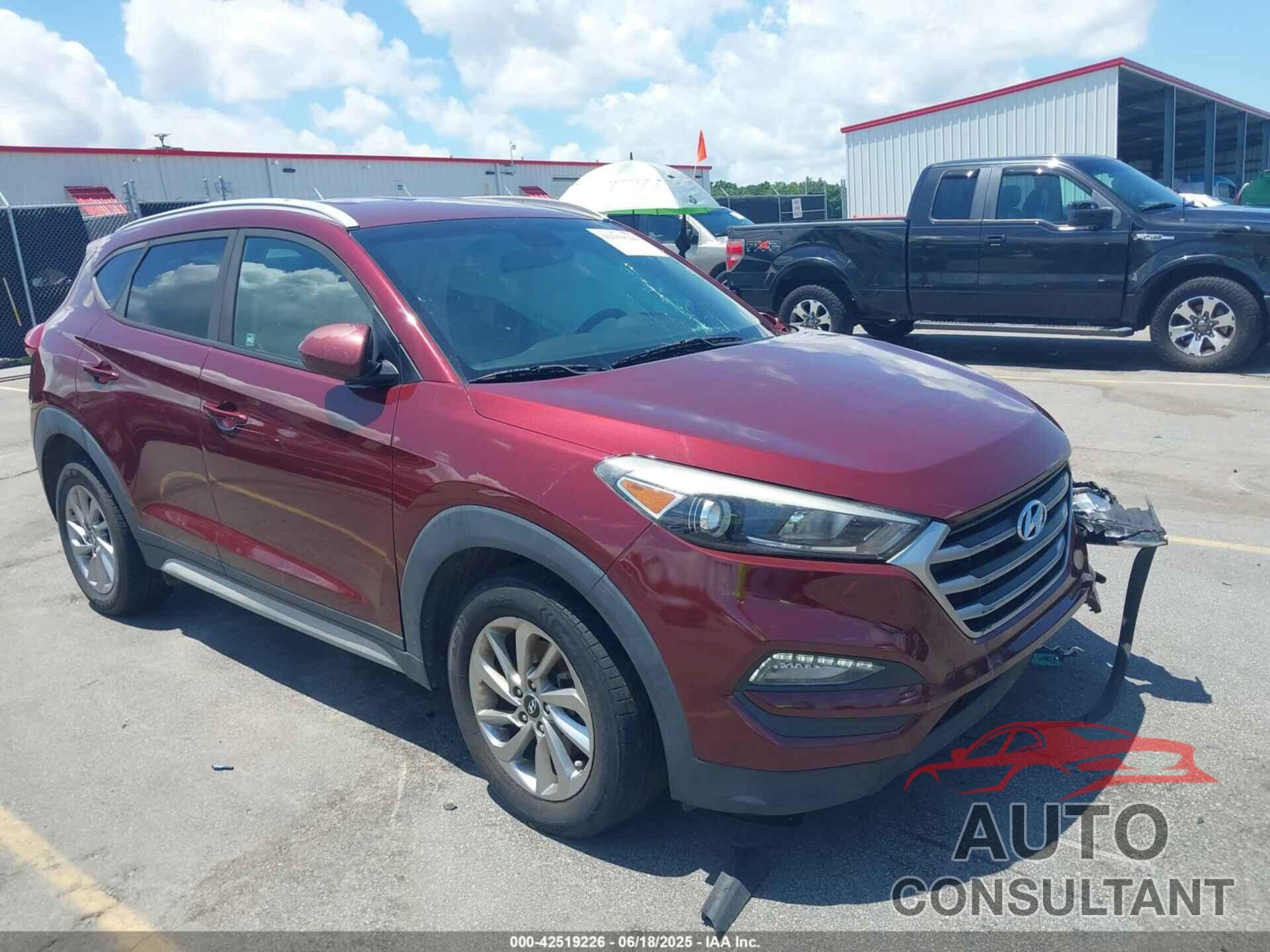 HYUNDAI TUCSON 2018 - KM8J33A49JU597363
