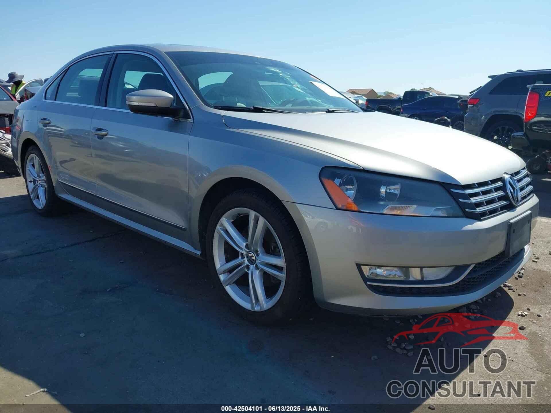VOLKSWAGEN PASSAT 2013 - 1VWCN7A39DC047044