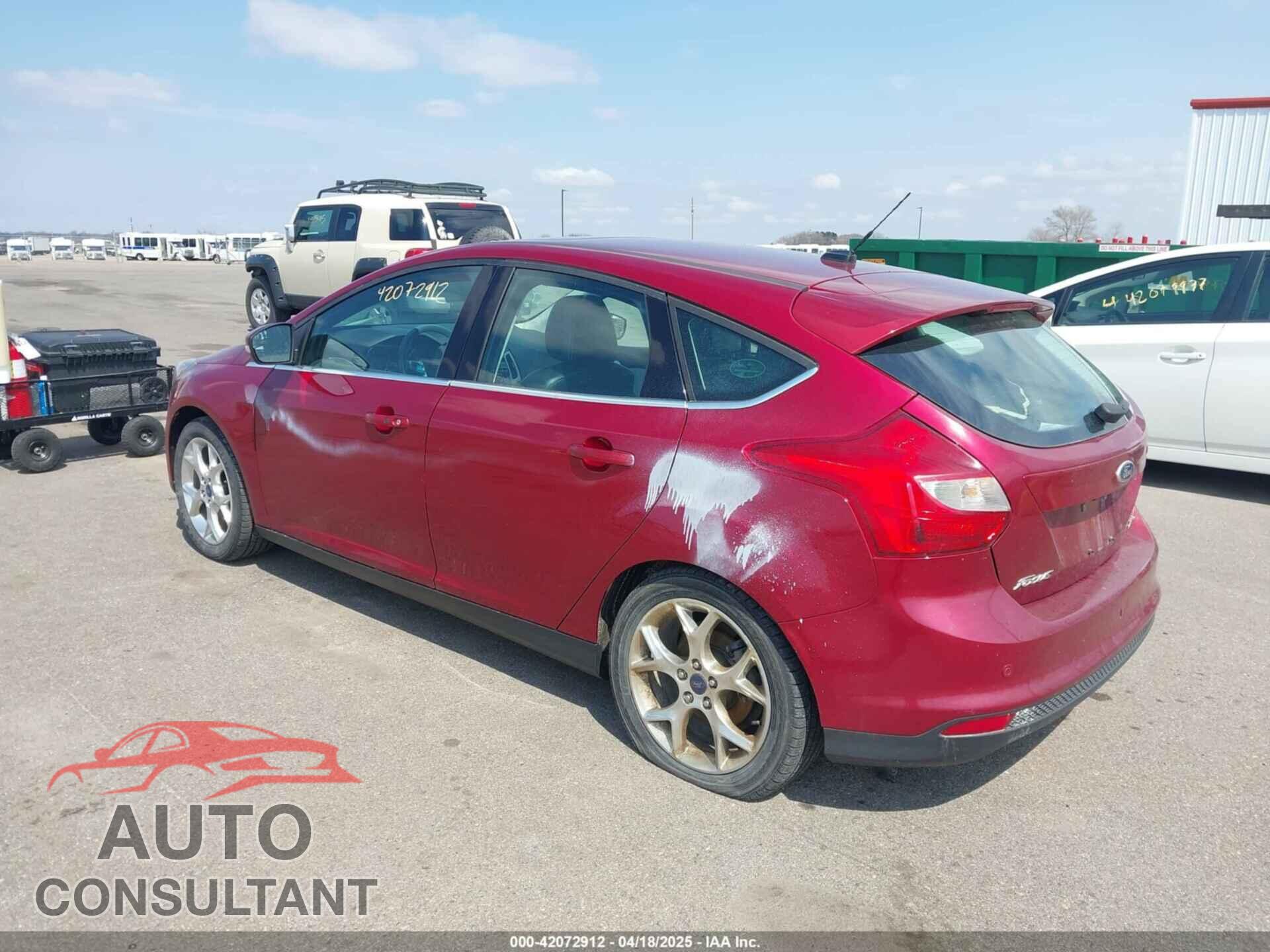 FORD FOCUS 2014 - 1FADP3N25EL155289