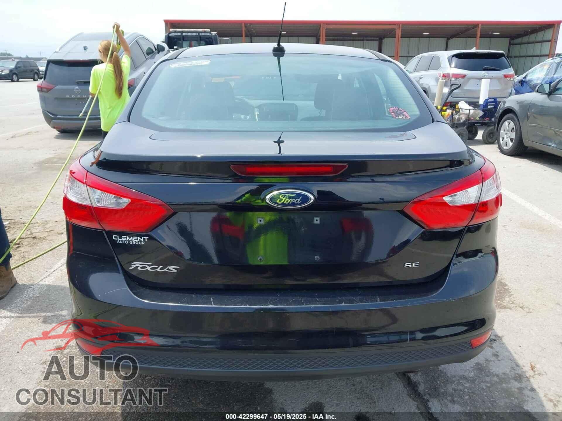 FORD FOCUS 2012 - 1FAHP3F29CL220562