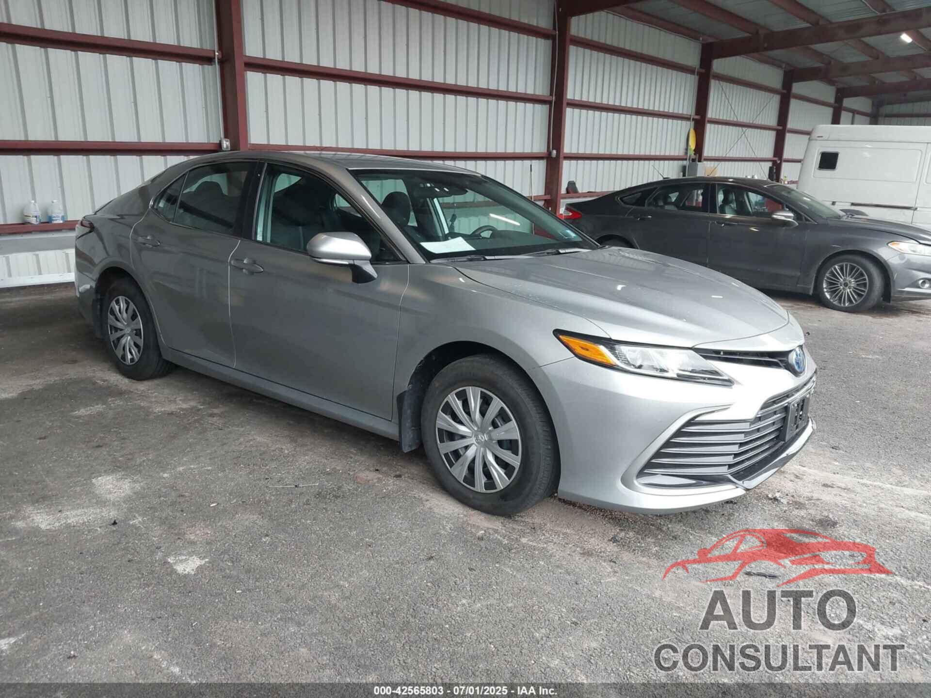 TOYOTA CAMRY HYBRID 2024 - 4T1C31AK1RU076757
