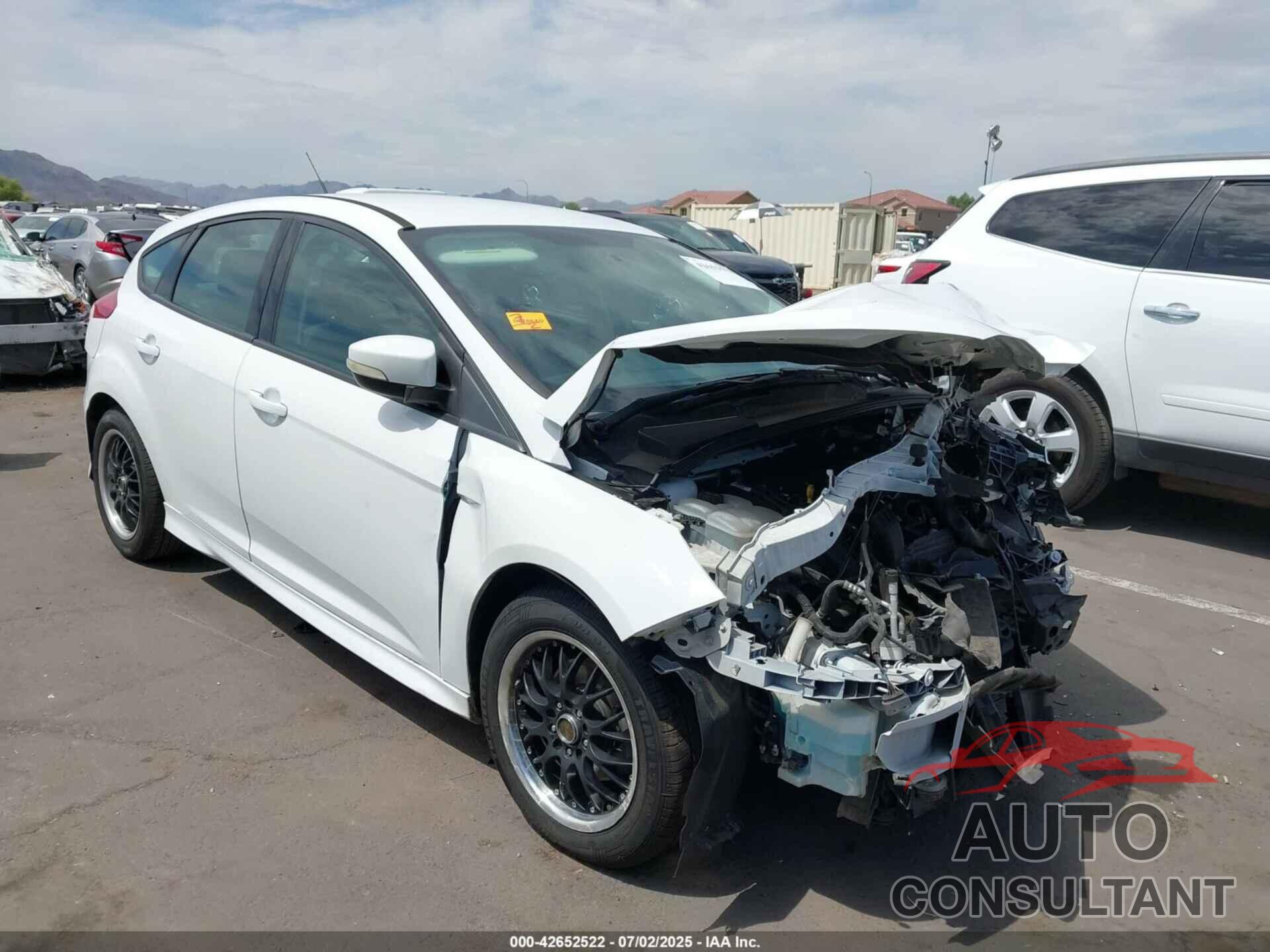 FORD FOCUS 2016 - 1FADP3K22GL216105