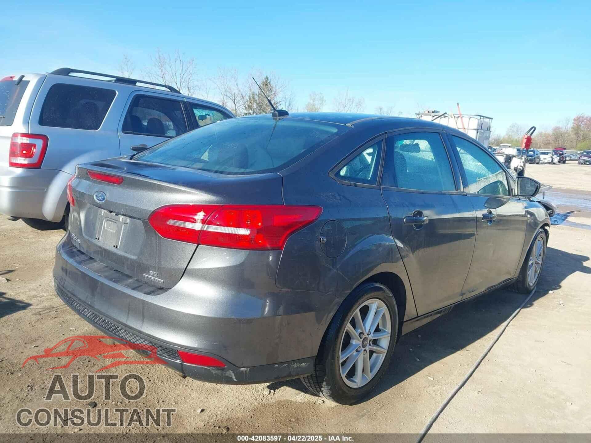 FORD FOCUS 2016 - 1FADP3F26GL233564