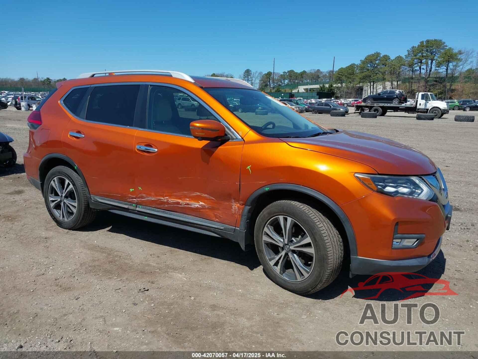 NISSAN ROGUE 2017 - 5N1AT2MV7HC751485