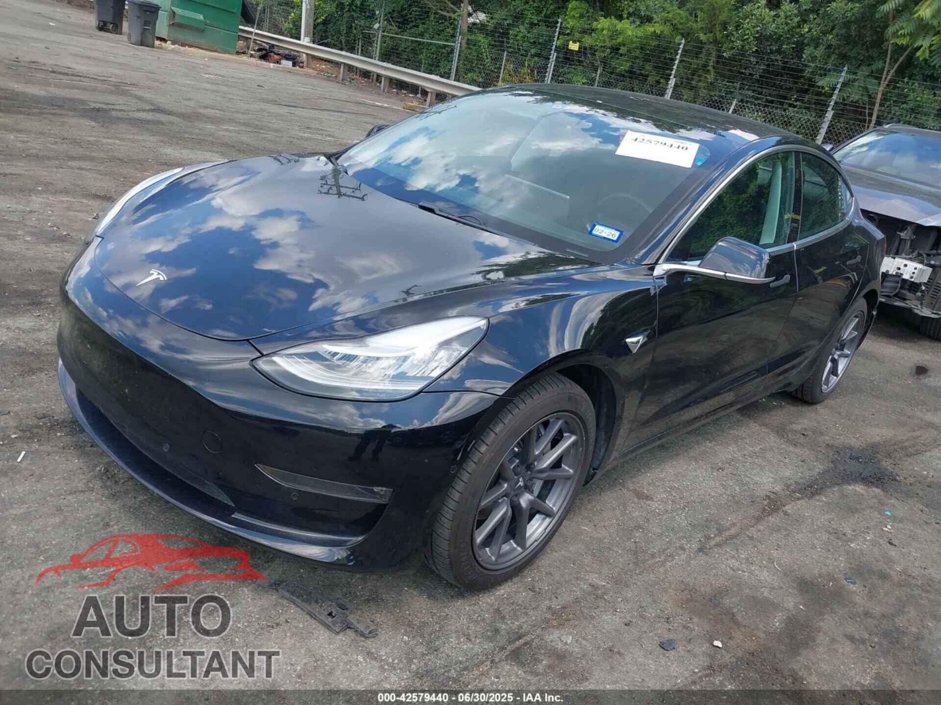 TESLA MODEL 3 2018 - 5YJ3E1EA4JF166045