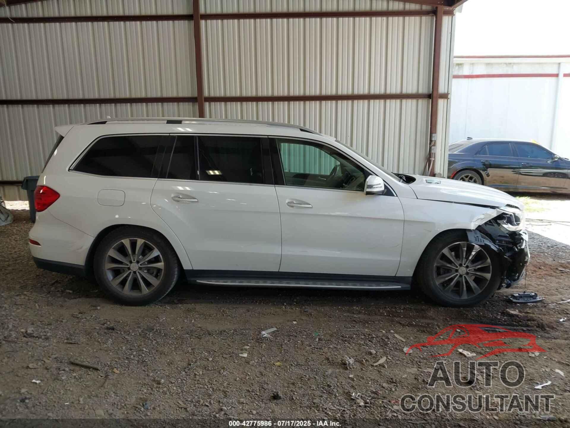MERCEDES-BENZ GL 450 2015 - 4JGDF6EE2FA470472
