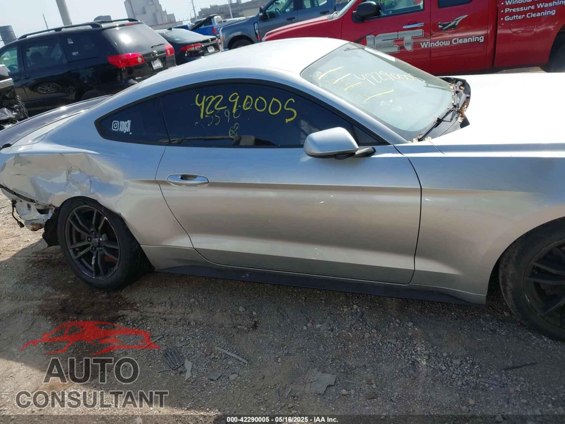 FORD MUSTANG 2017 - 1FA6P8TH8H5255909