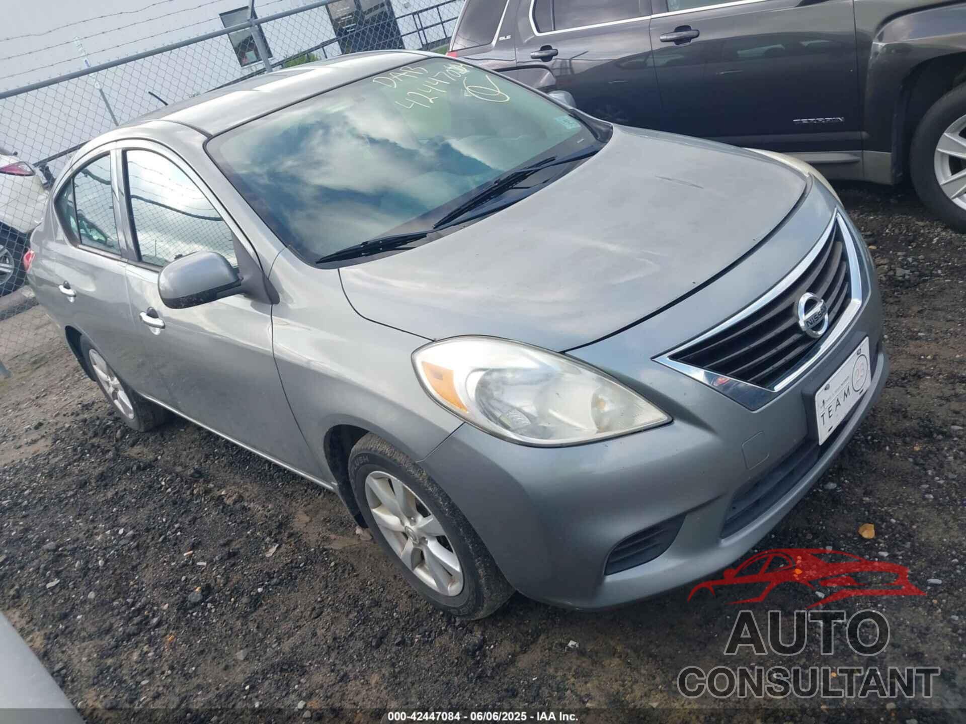 NISSAN VERSA 2014 - 3N1CN7APXEL862867