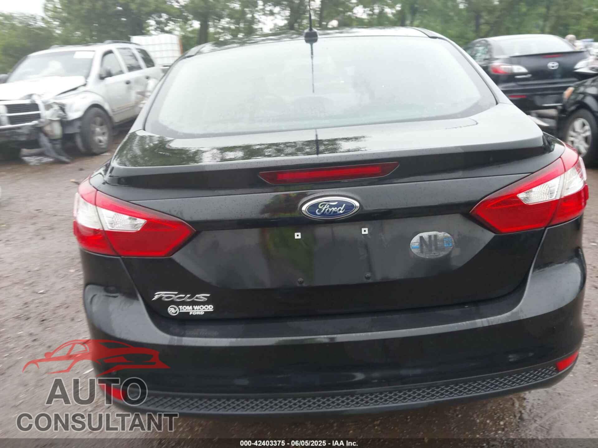 FORD FOCUS 2014 - 1FADP3E25EL142302